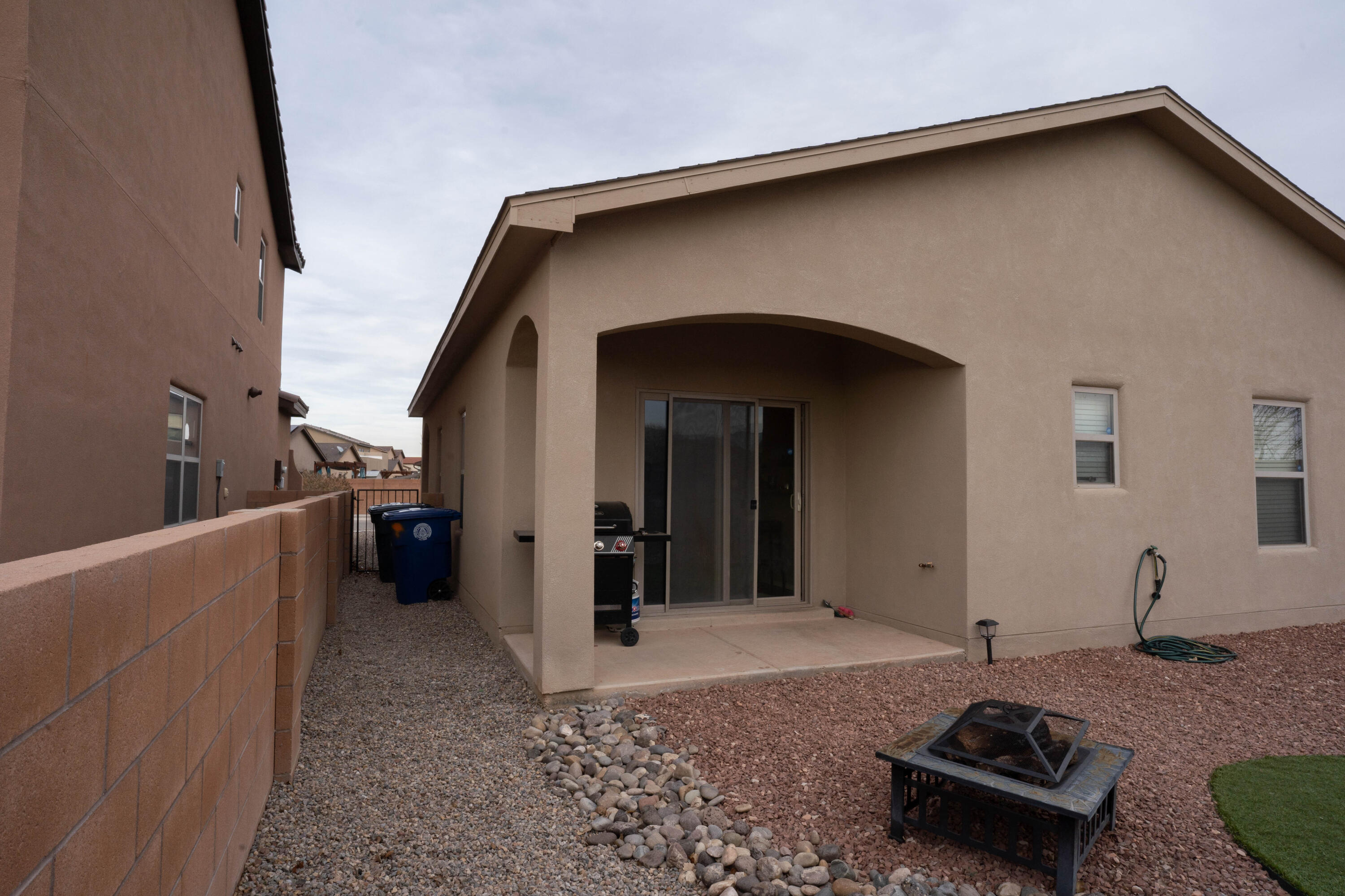 9709 SAMIA Street SW