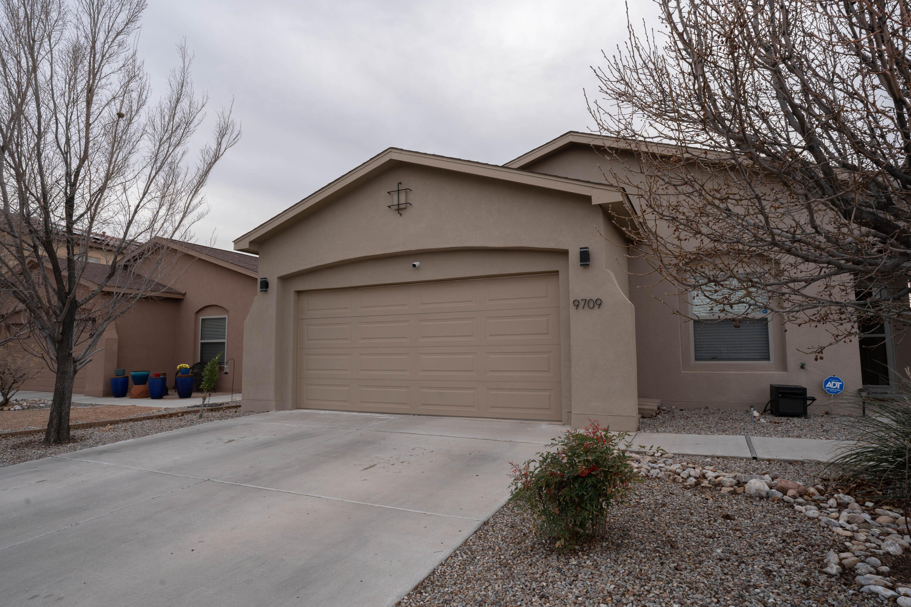 9709 SAMIA Street SW