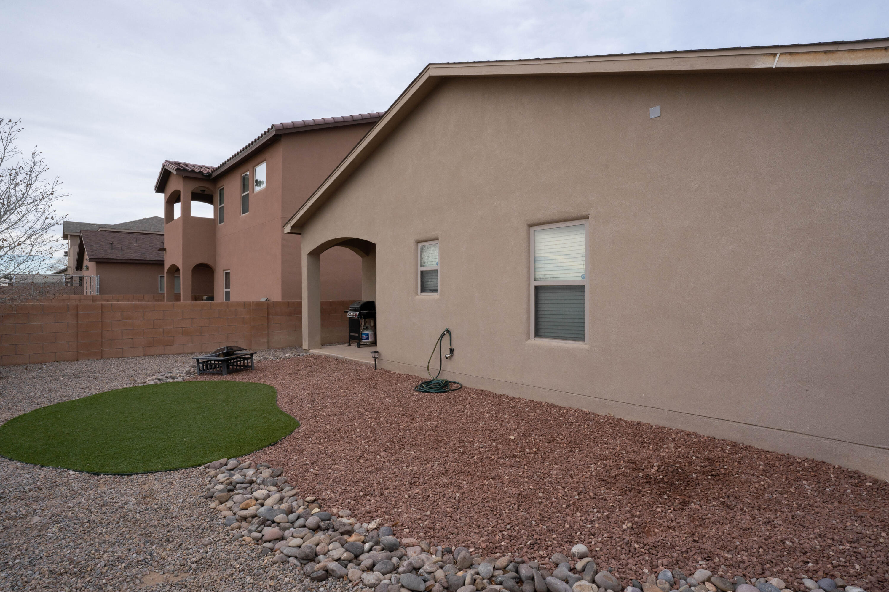 9709 SAMIA Street SW