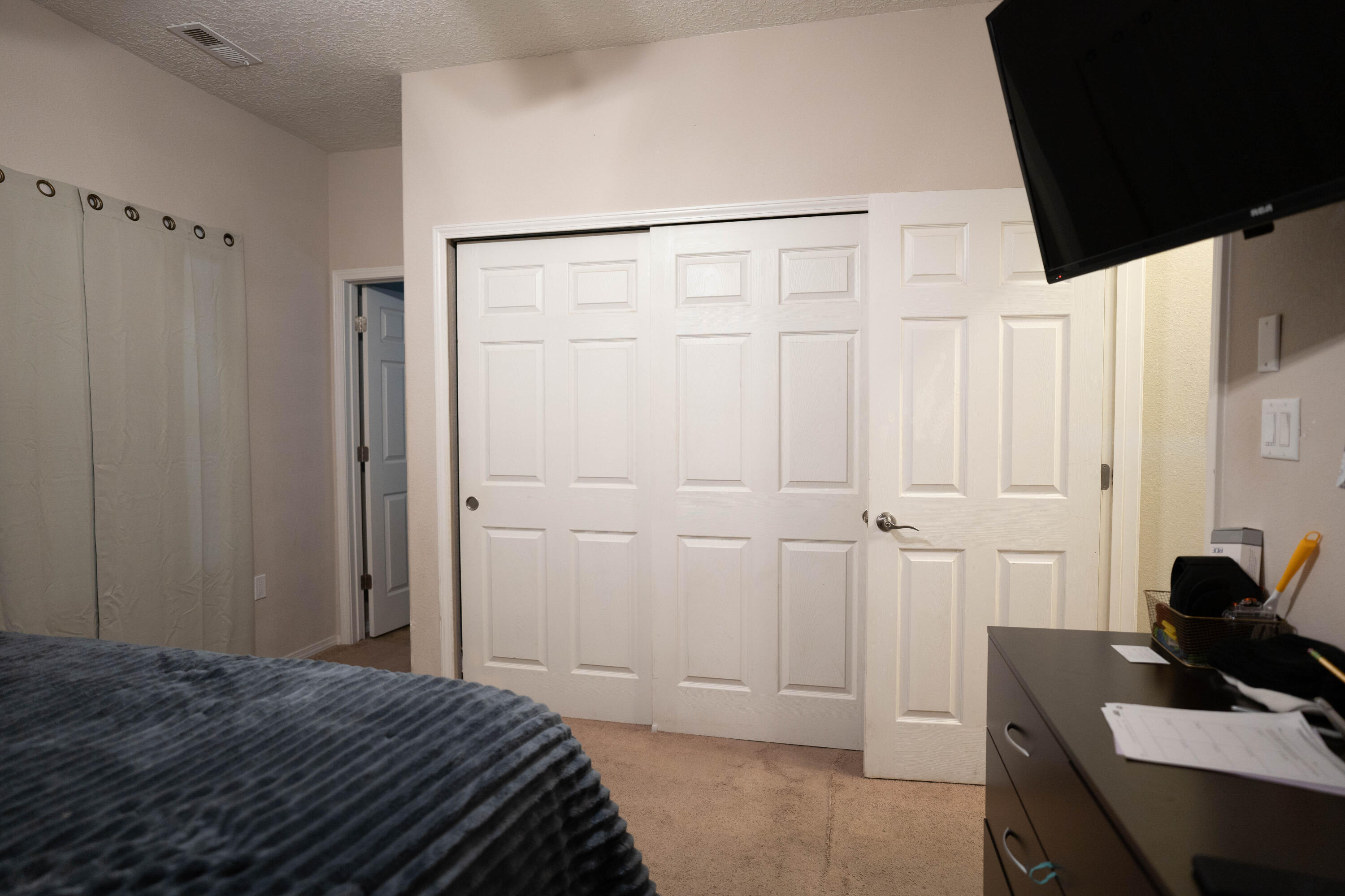 9709 SAMIA Street SW