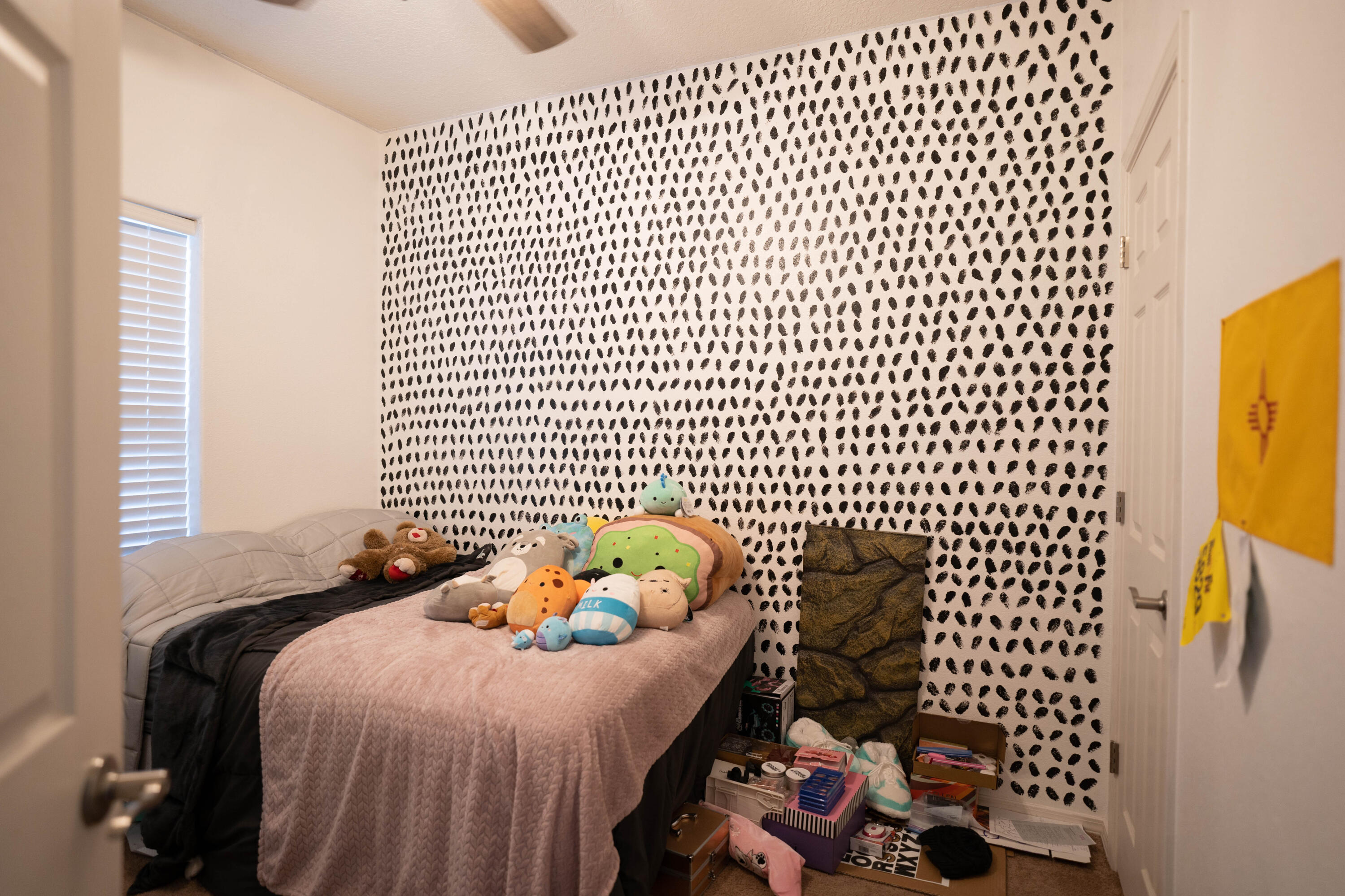 9709 SAMIA Street SW