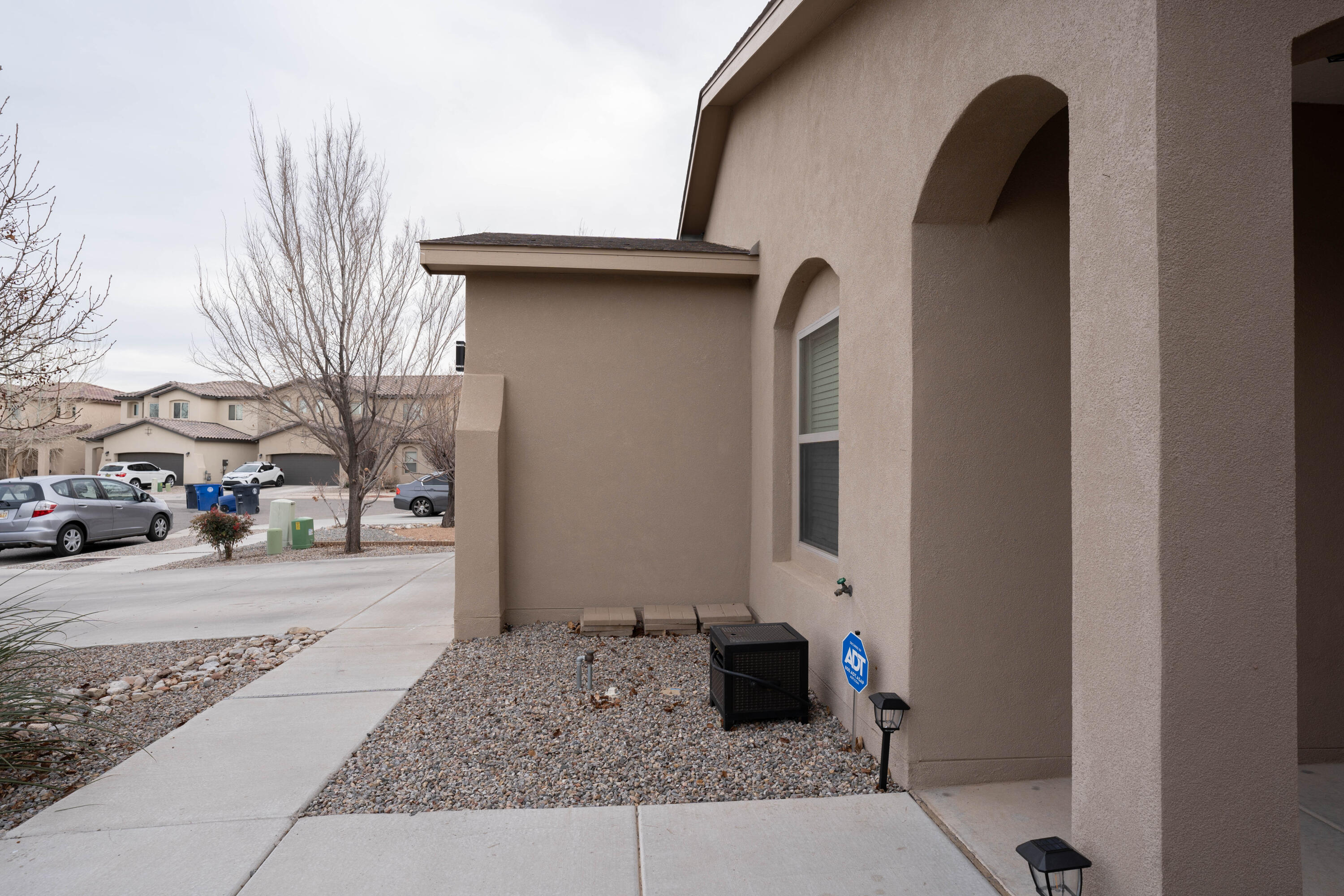 9709 SAMIA Street SW