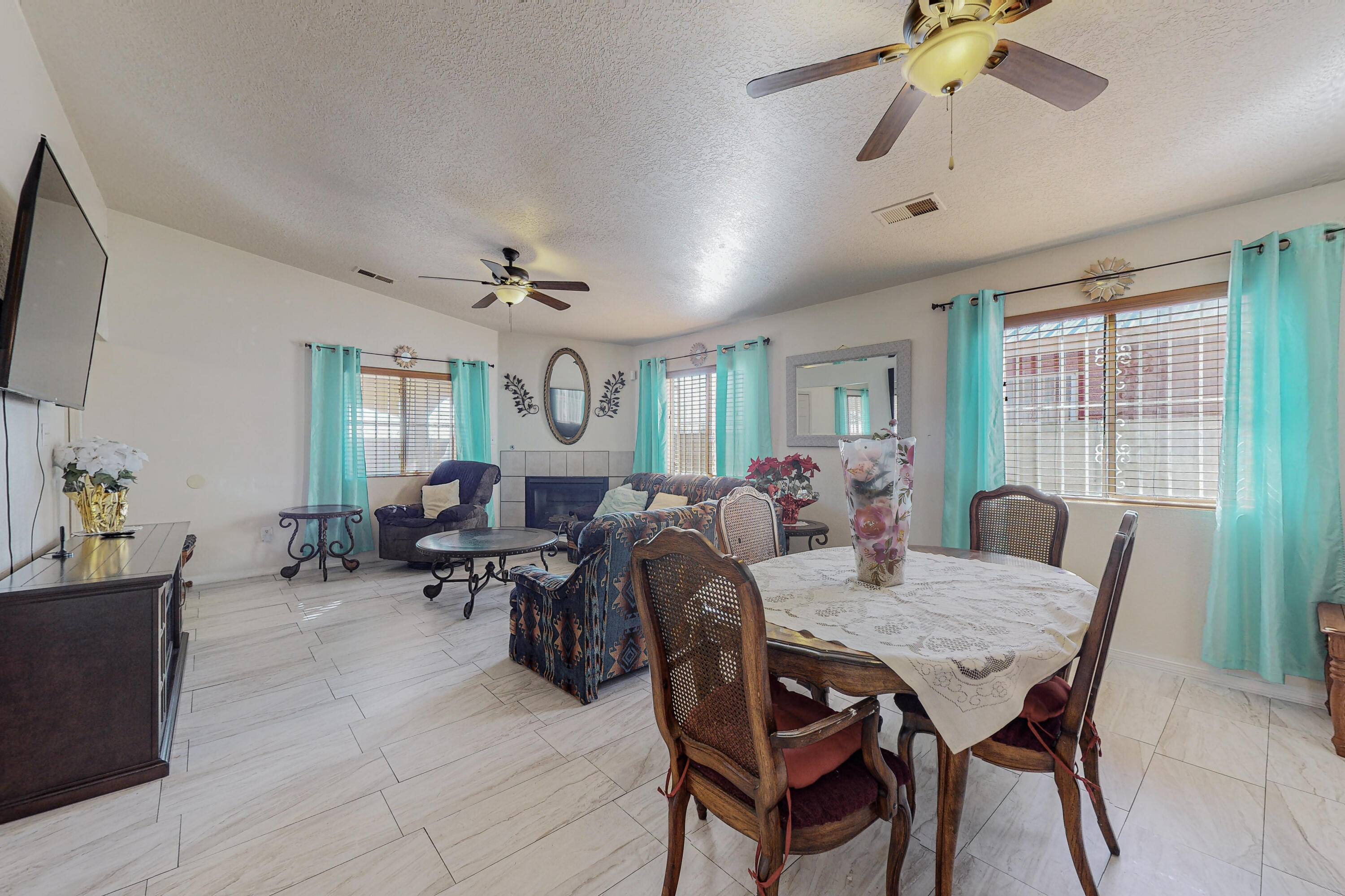 1716 DESERT BREEZE Drive SW