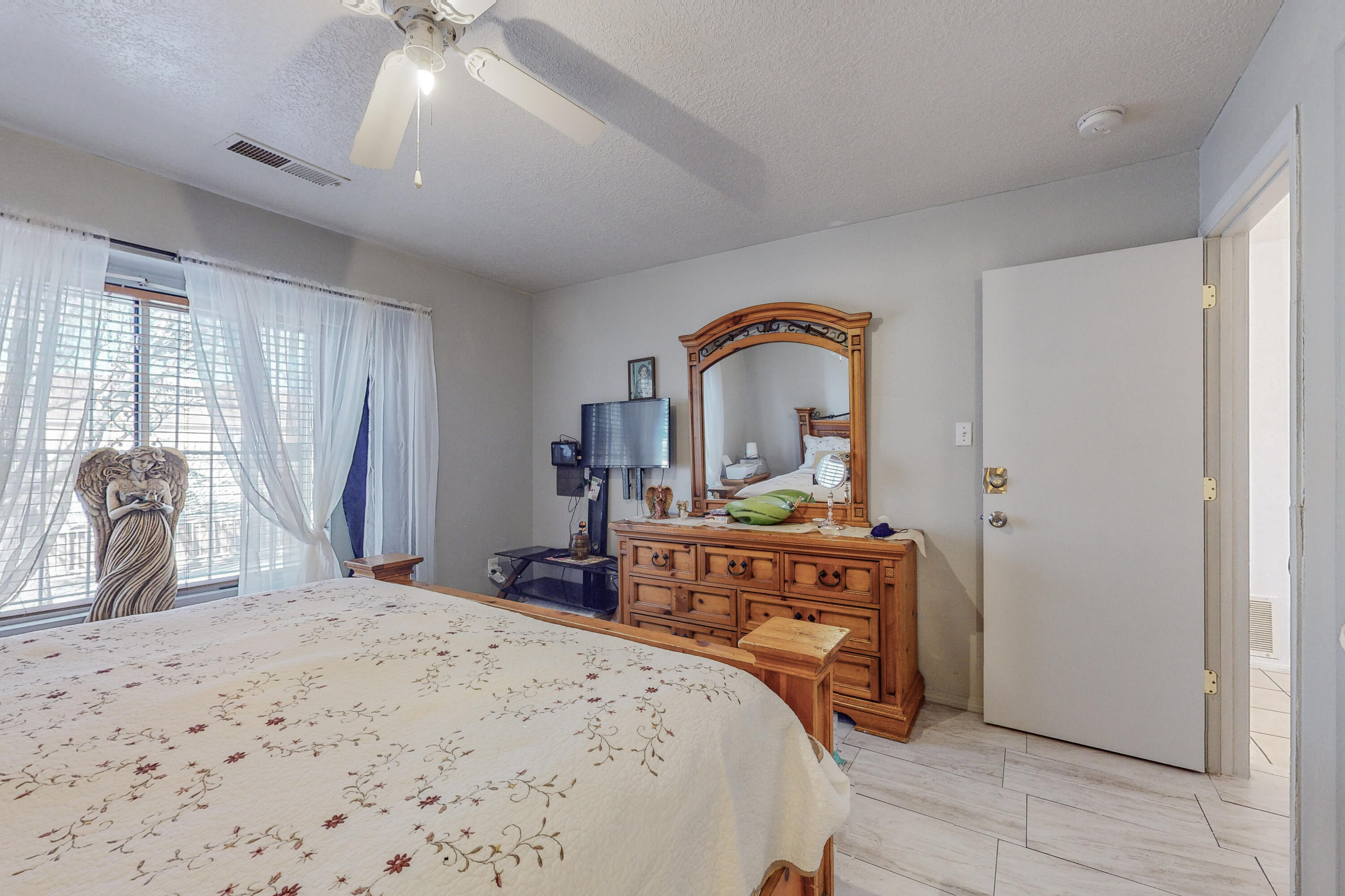 1716 DESERT BREEZE Drive SW