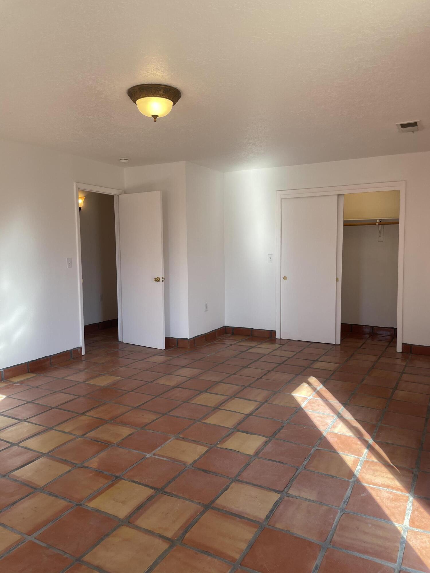 1110 Calle Del Oro