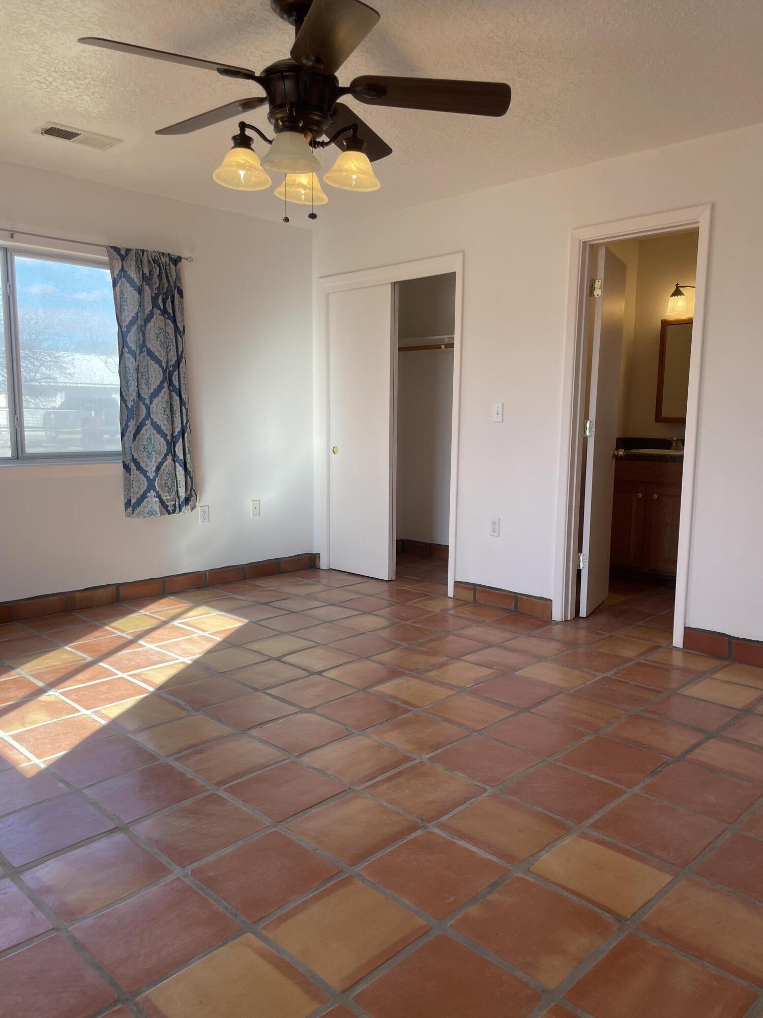 1110 Calle Del Oro