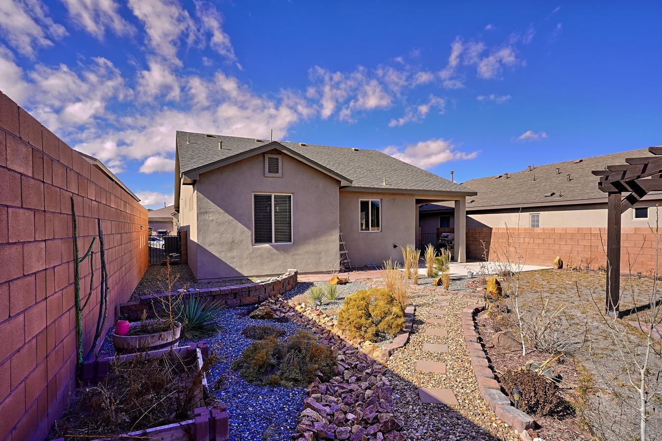 6391 Red Falcon Drive NE