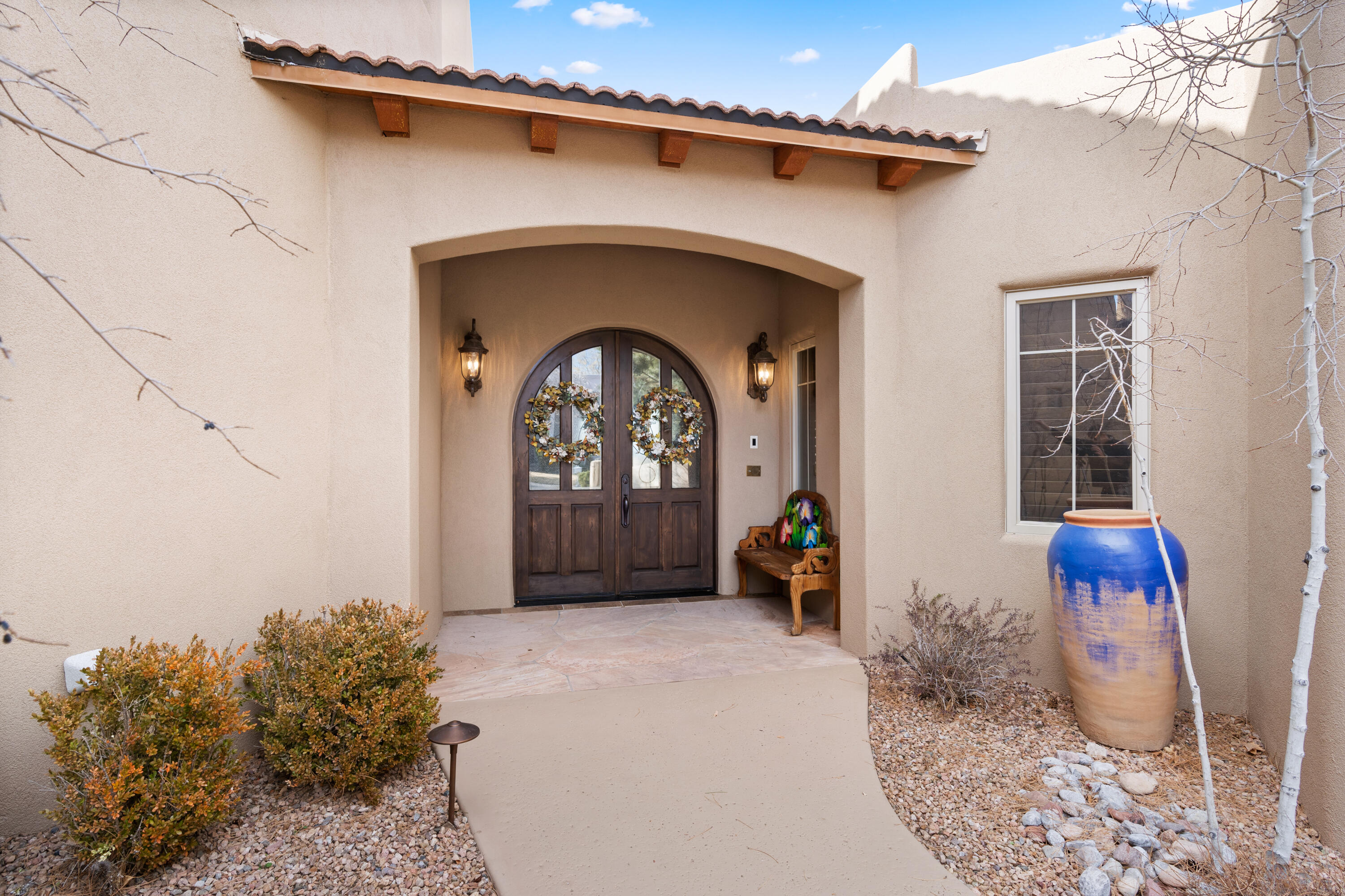 11115 INVERNESS Court NE