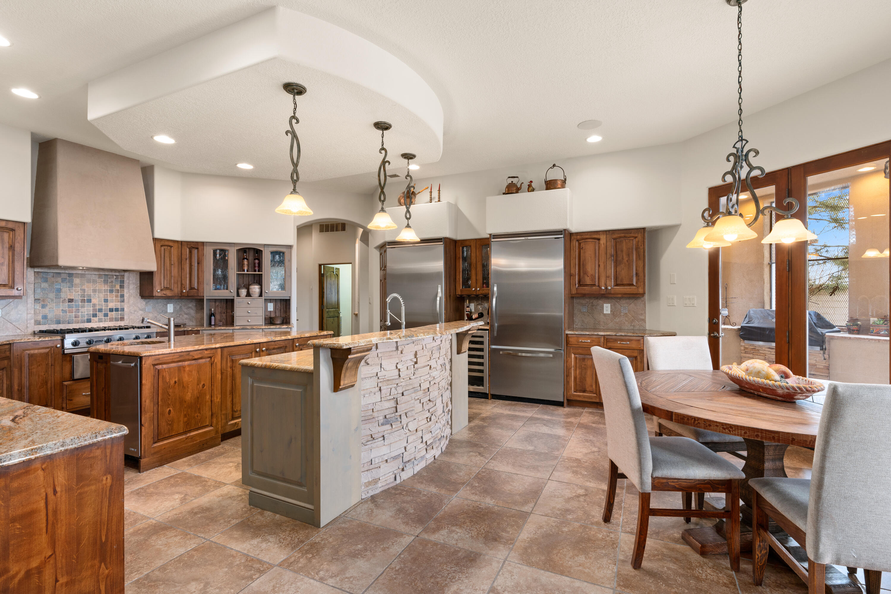 11115 INVERNESS Court NE