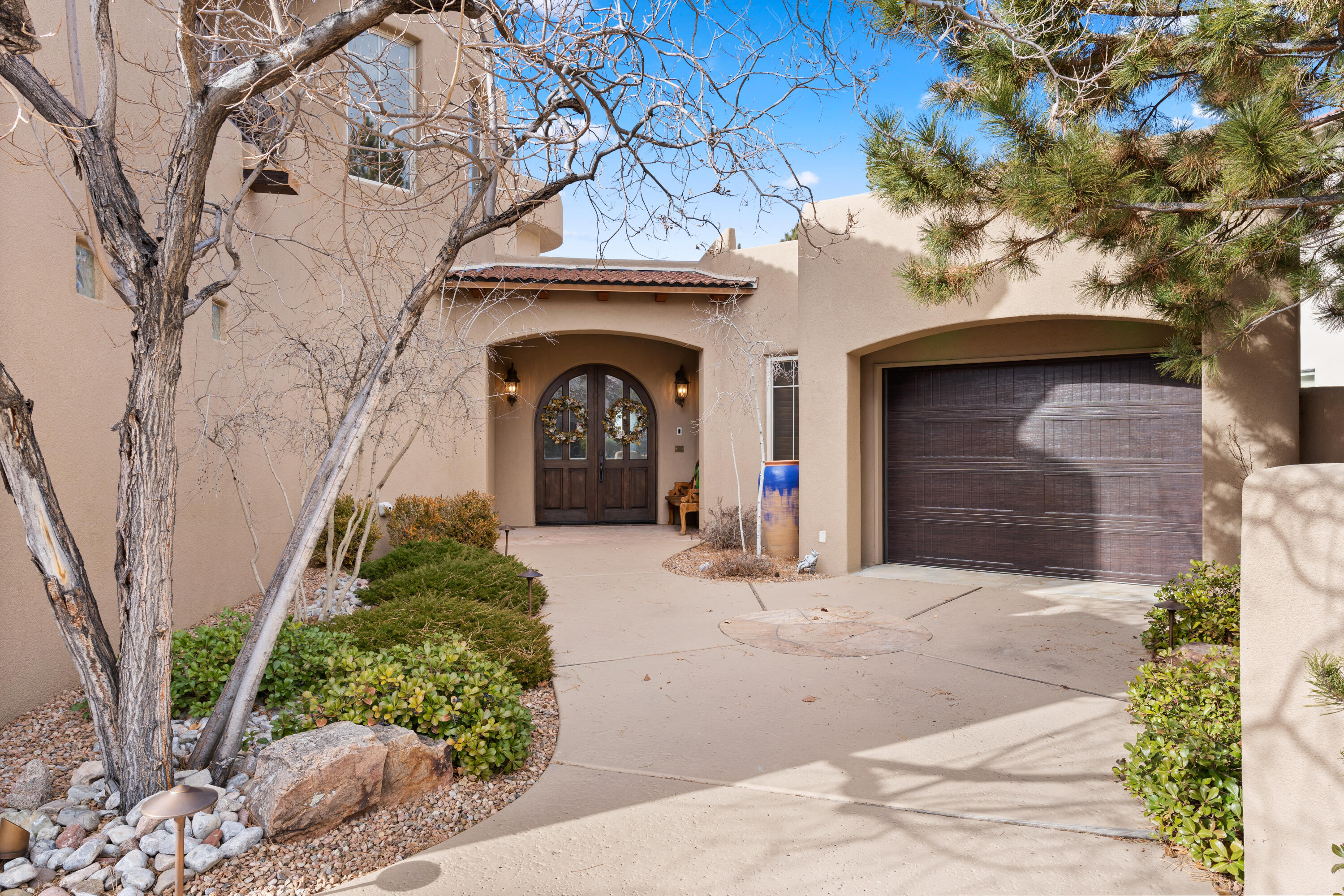 11115 INVERNESS Court NE