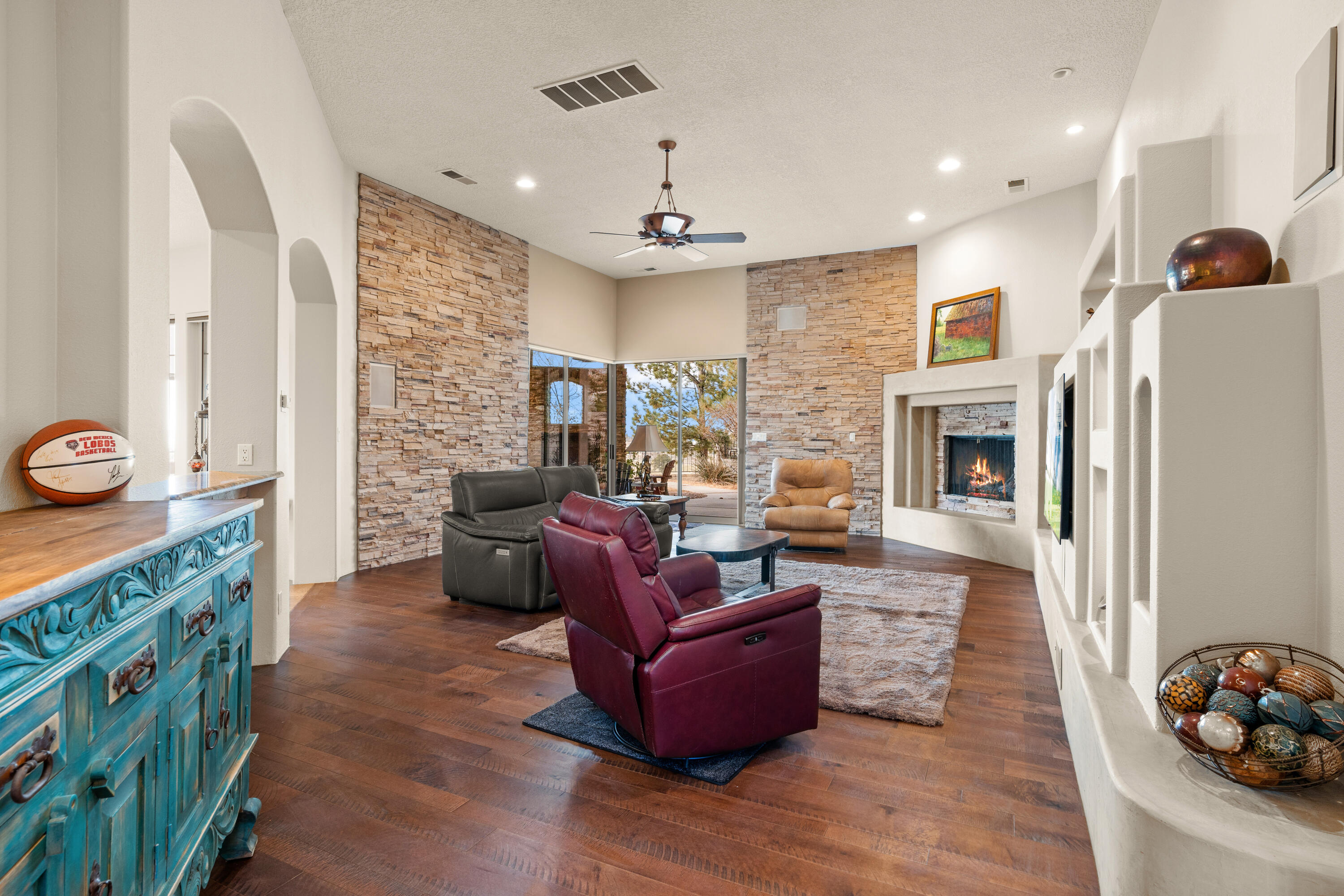 11115 INVERNESS Court NE