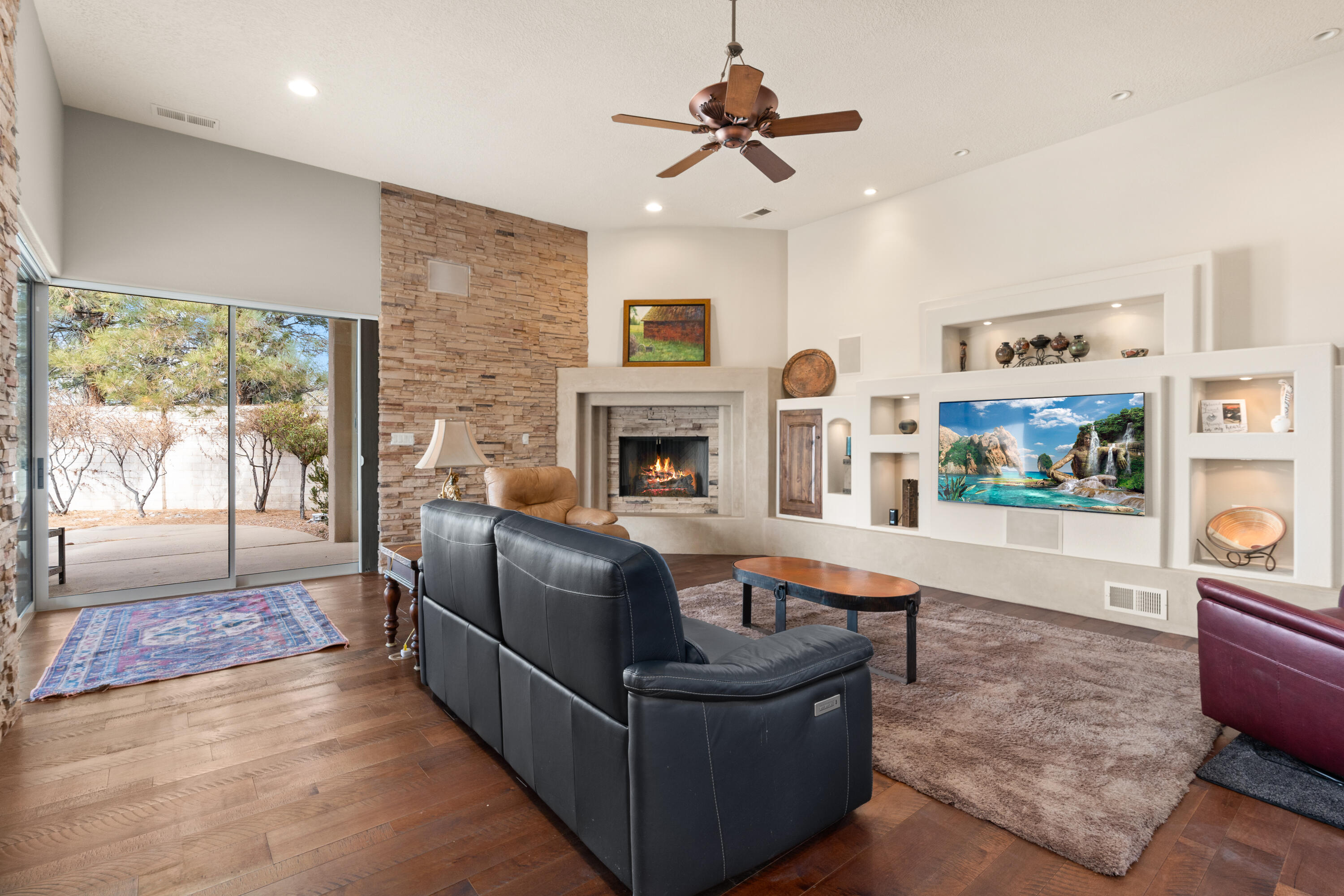 11115 INVERNESS Court NE