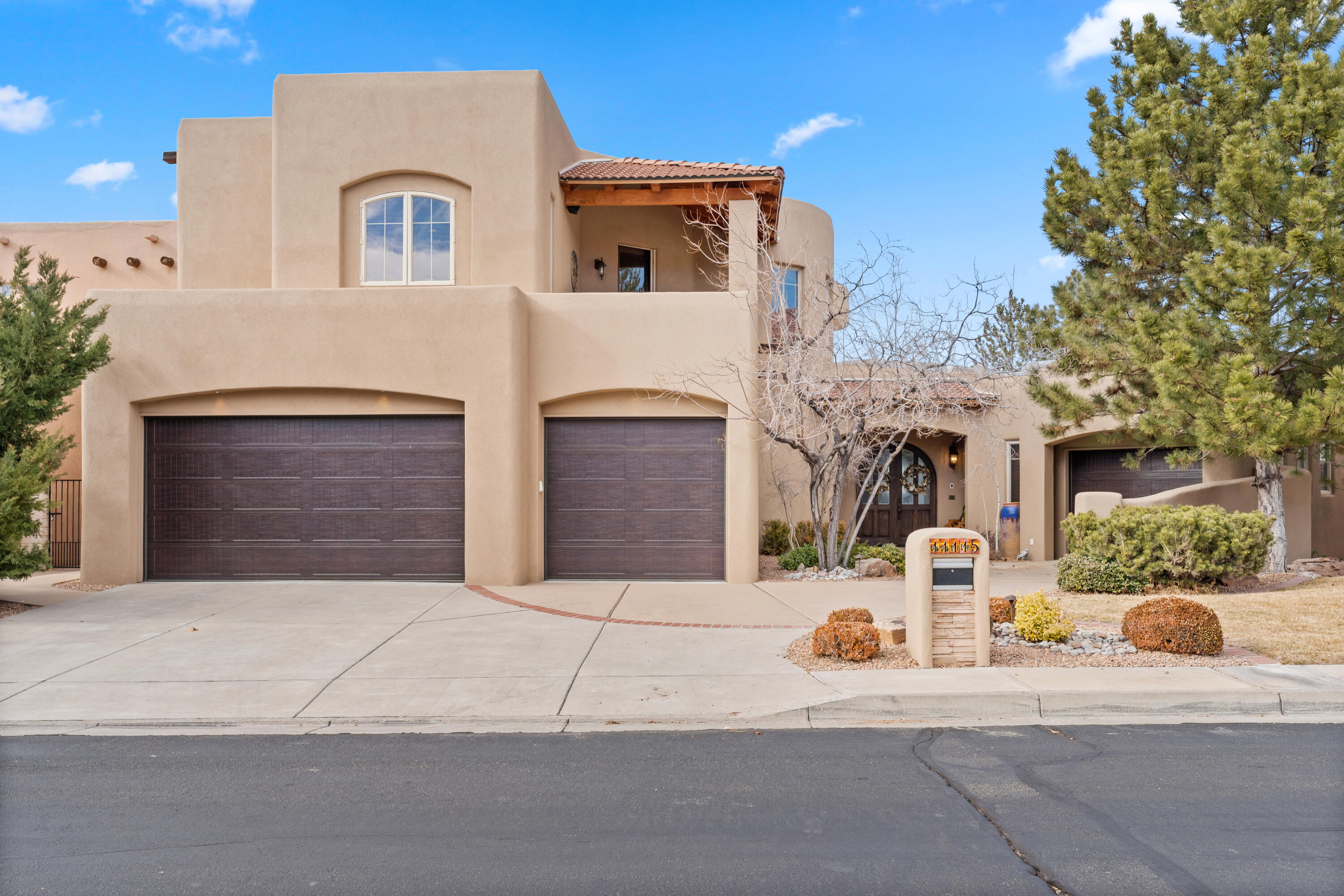 11115 INVERNESS Court NE