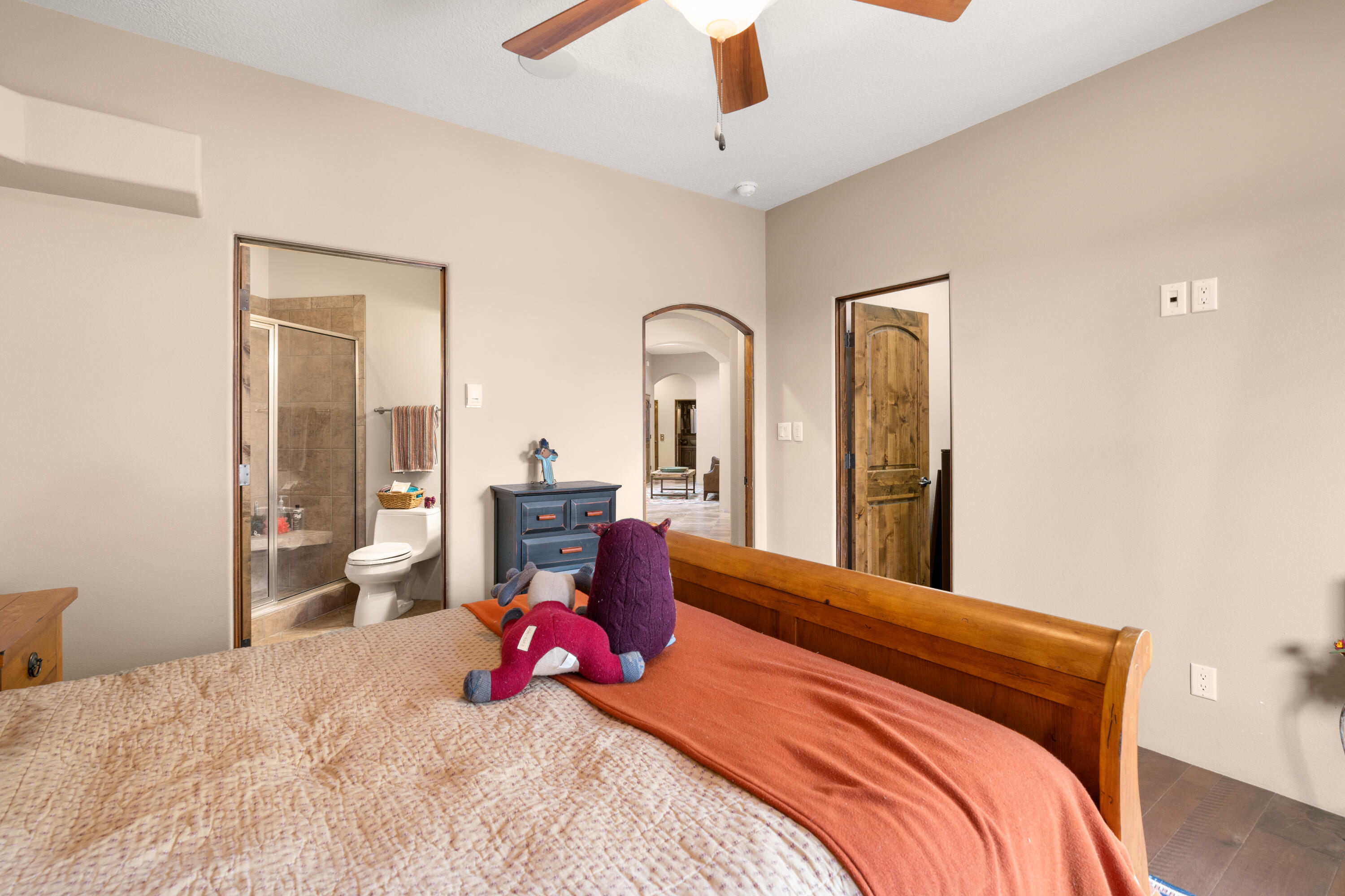11115 INVERNESS Court NE