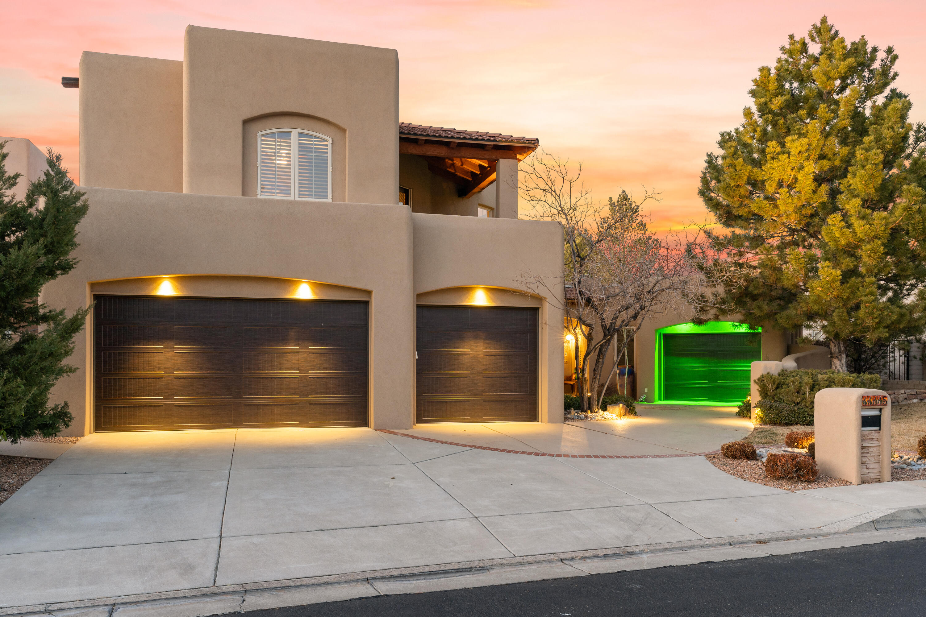 11115 INVERNESS Court NE