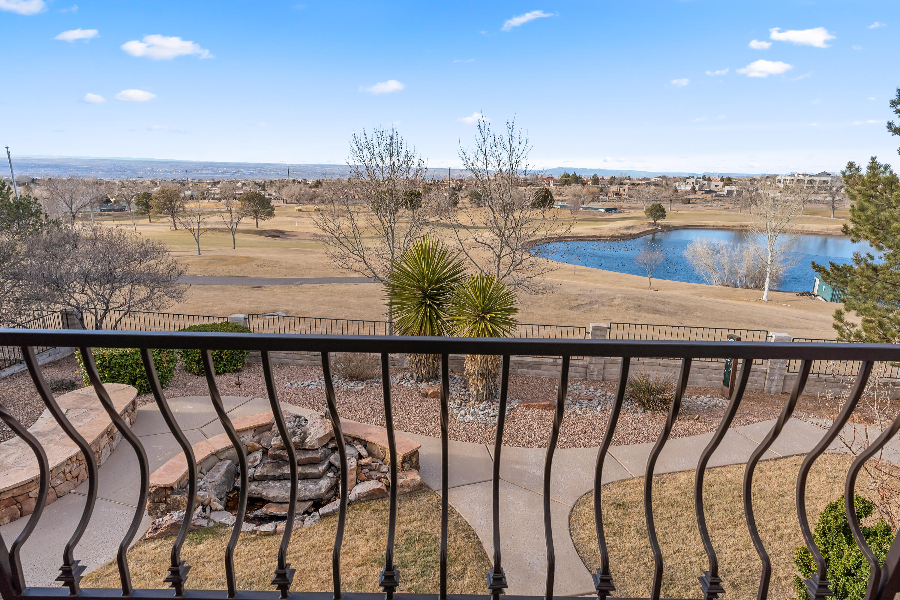 11115 INVERNESS Court NE
