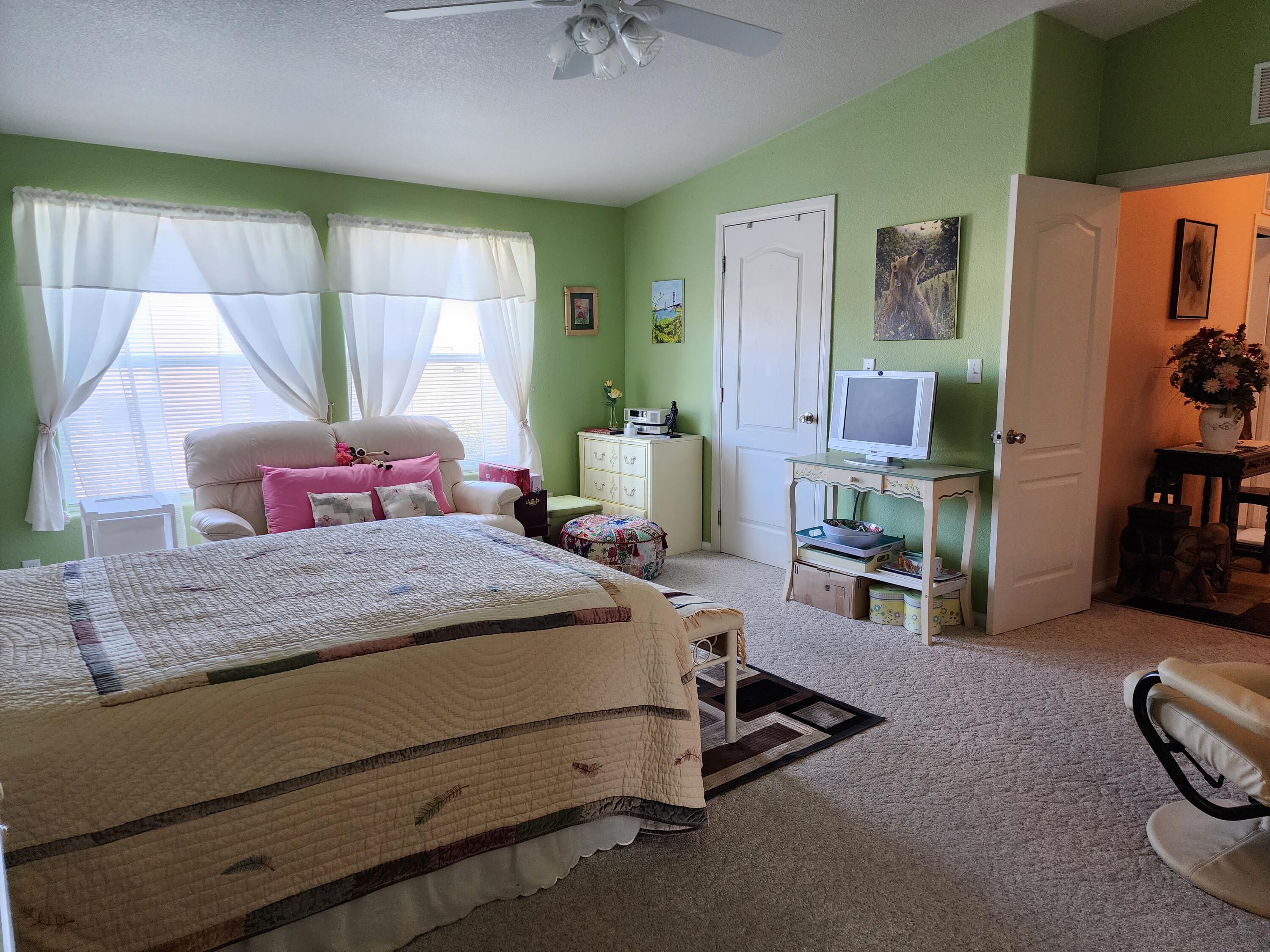 226 SUNRISE BLUFFS Drive