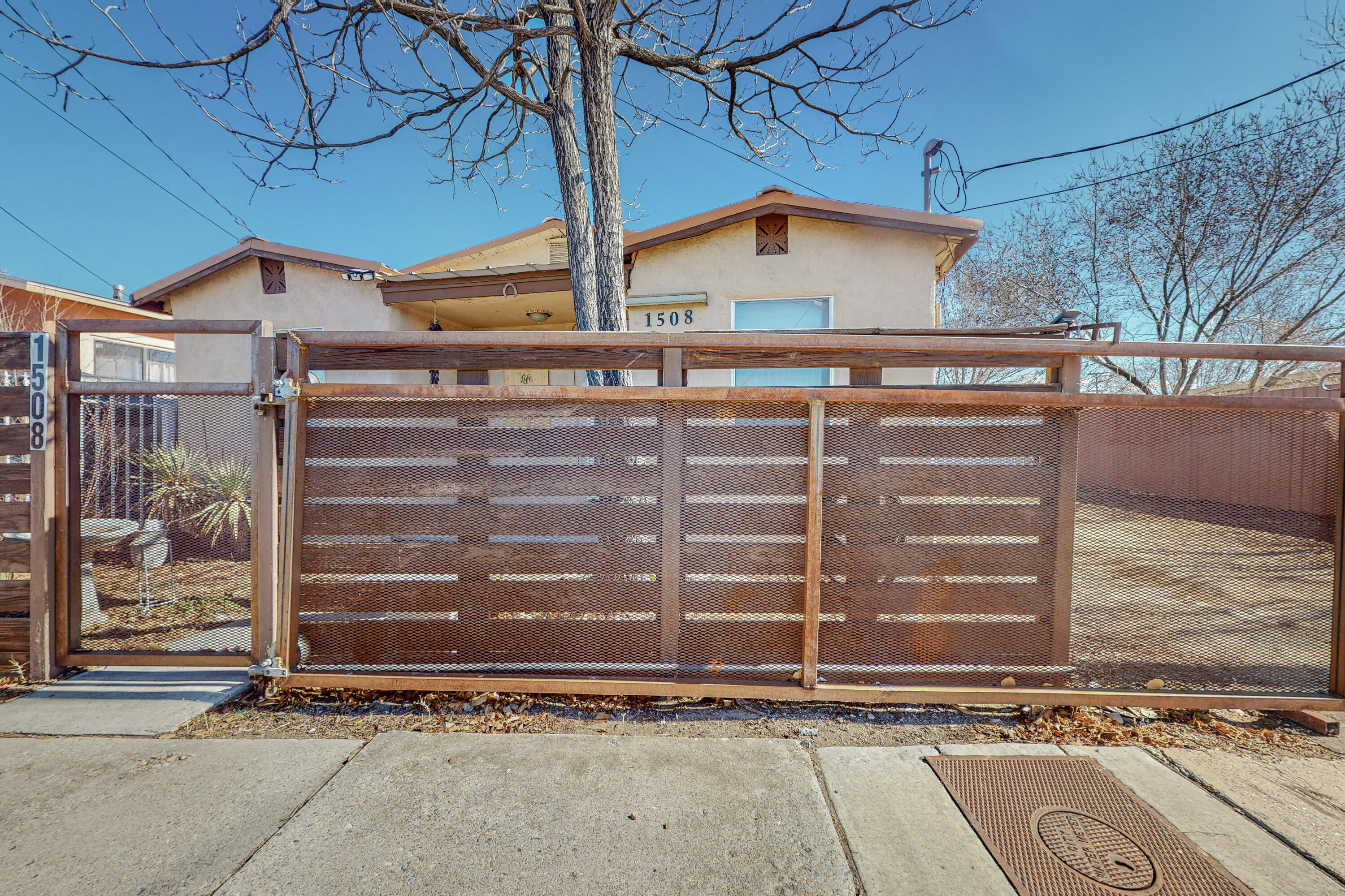 1508 Barelas Road SW