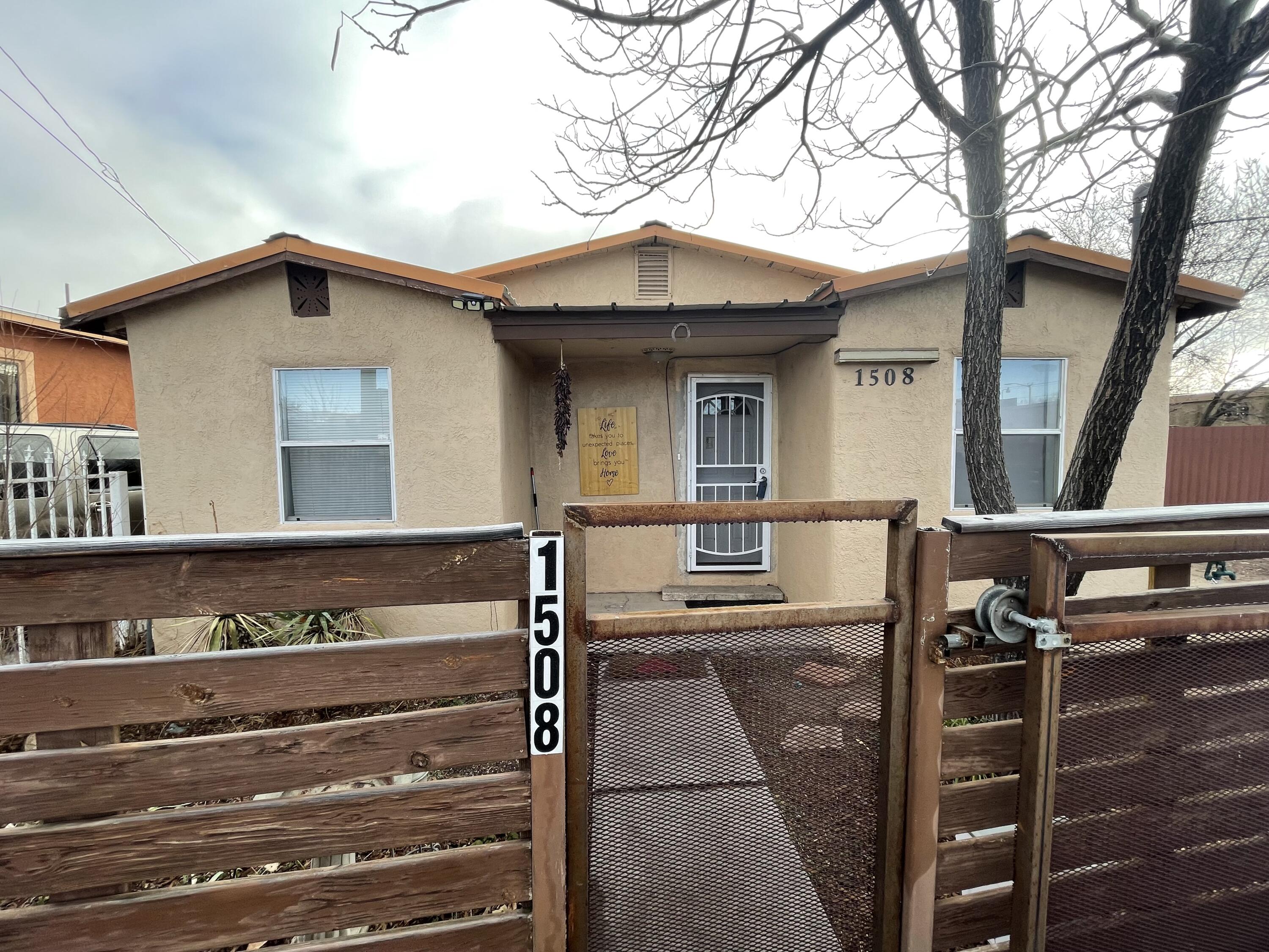 1508 Barelas Road SW