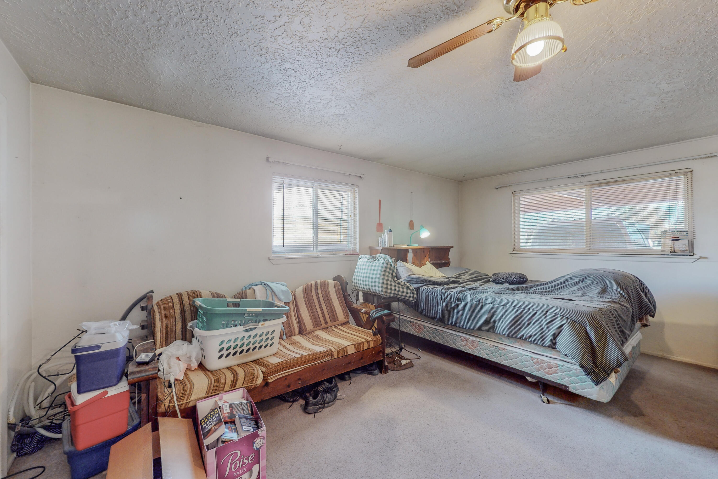 2827 SOLANO Drive NE
