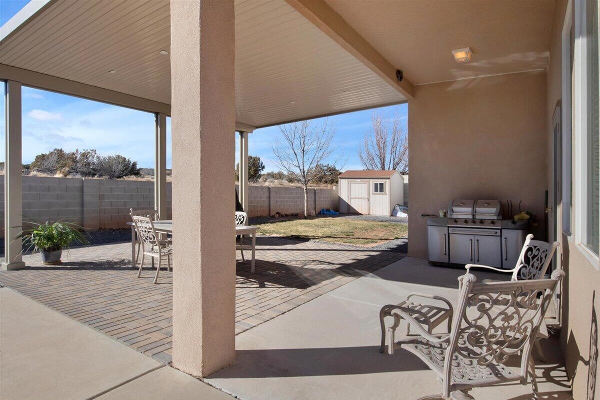 5433 Roosevelt Loop NE