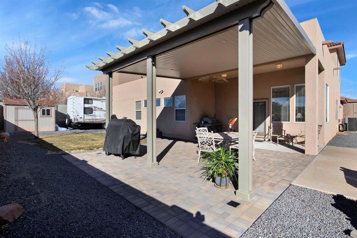 5433 Roosevelt Loop NE
