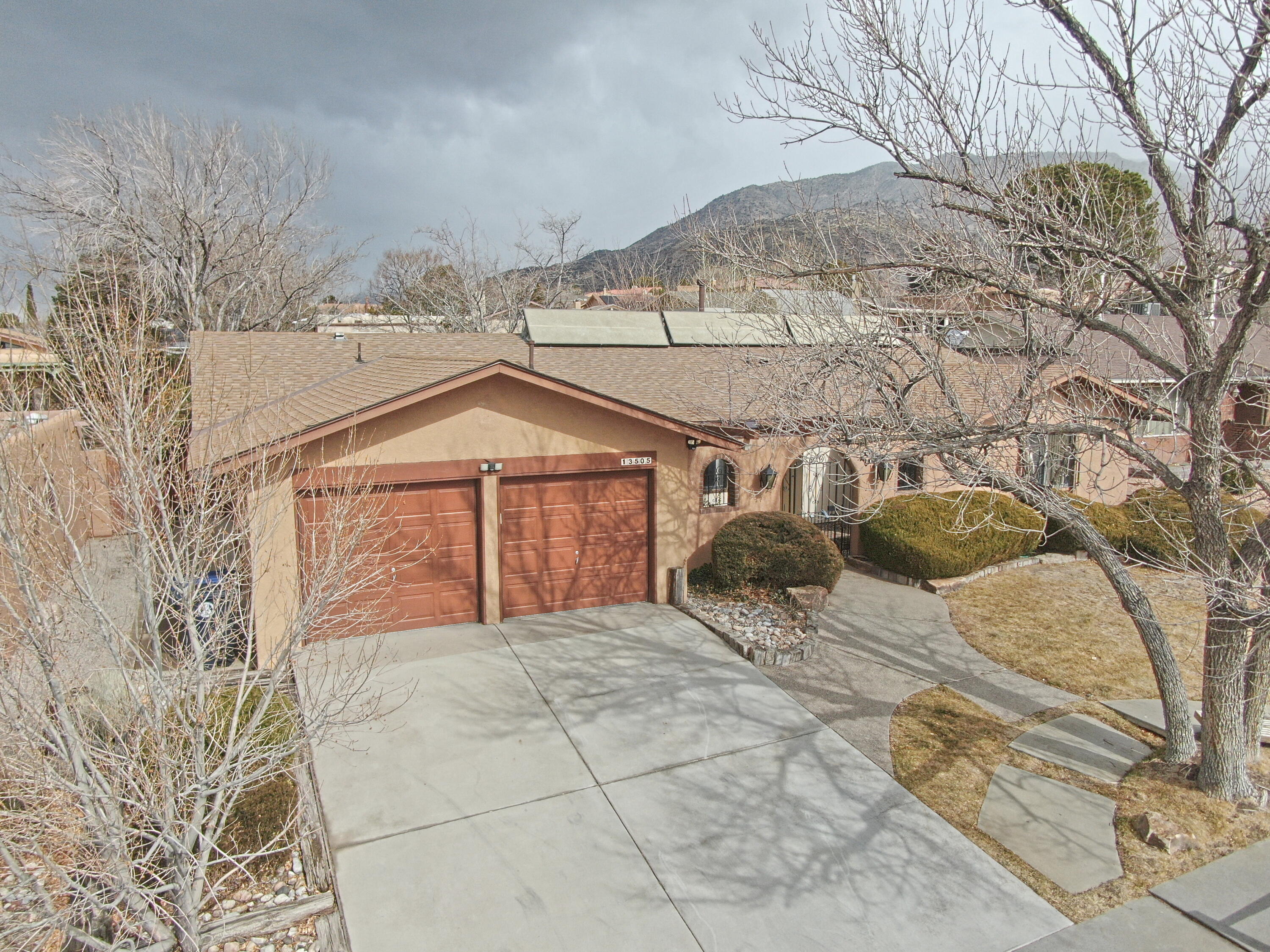 13505 TERRAGON Drive NE