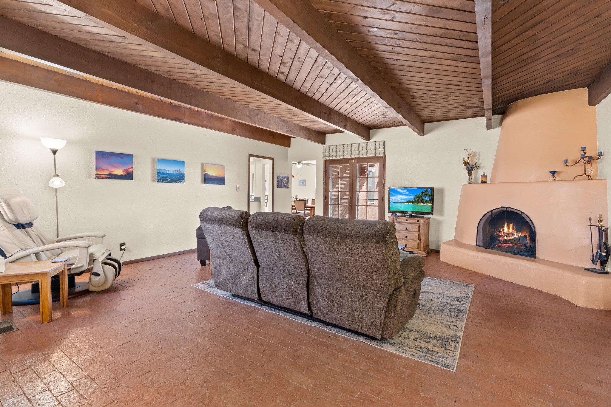54 MOLINA Road