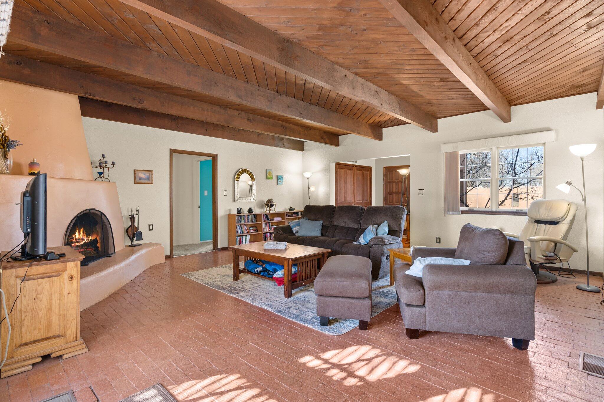 54 MOLINA Road