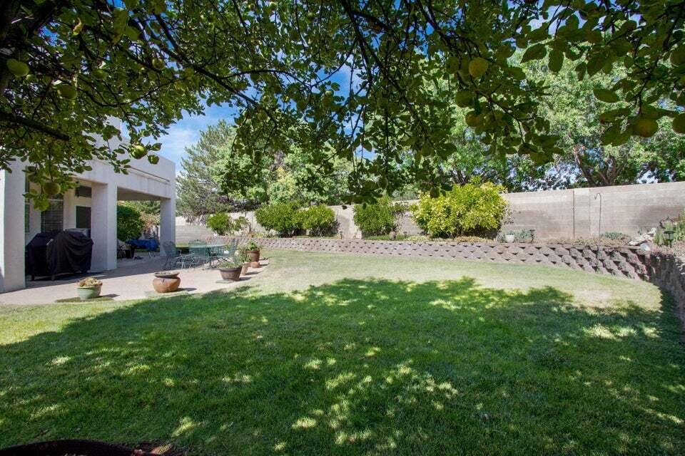 11816 CANYONLANDS Place SE