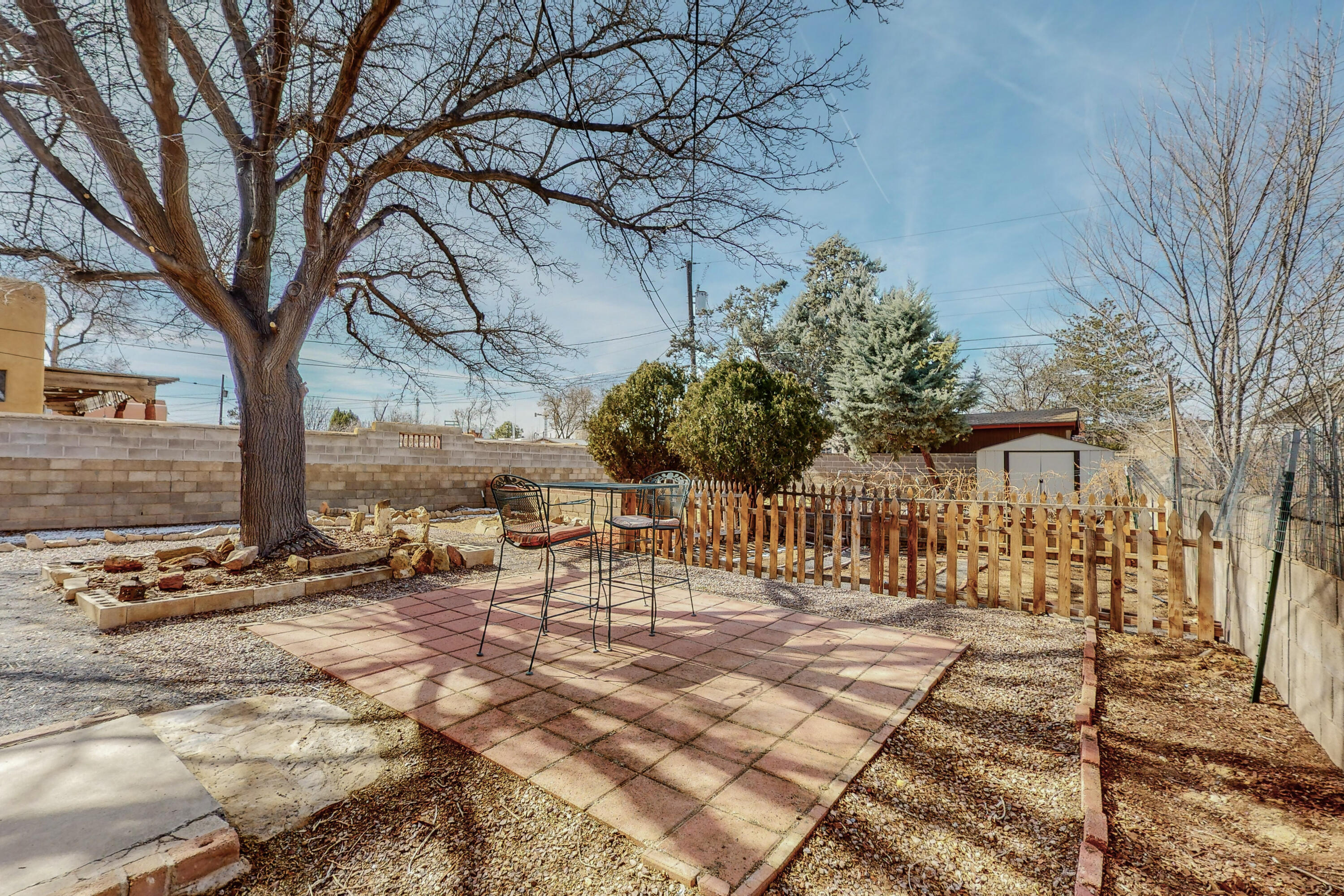 1125 COLUMBIA Drive NE