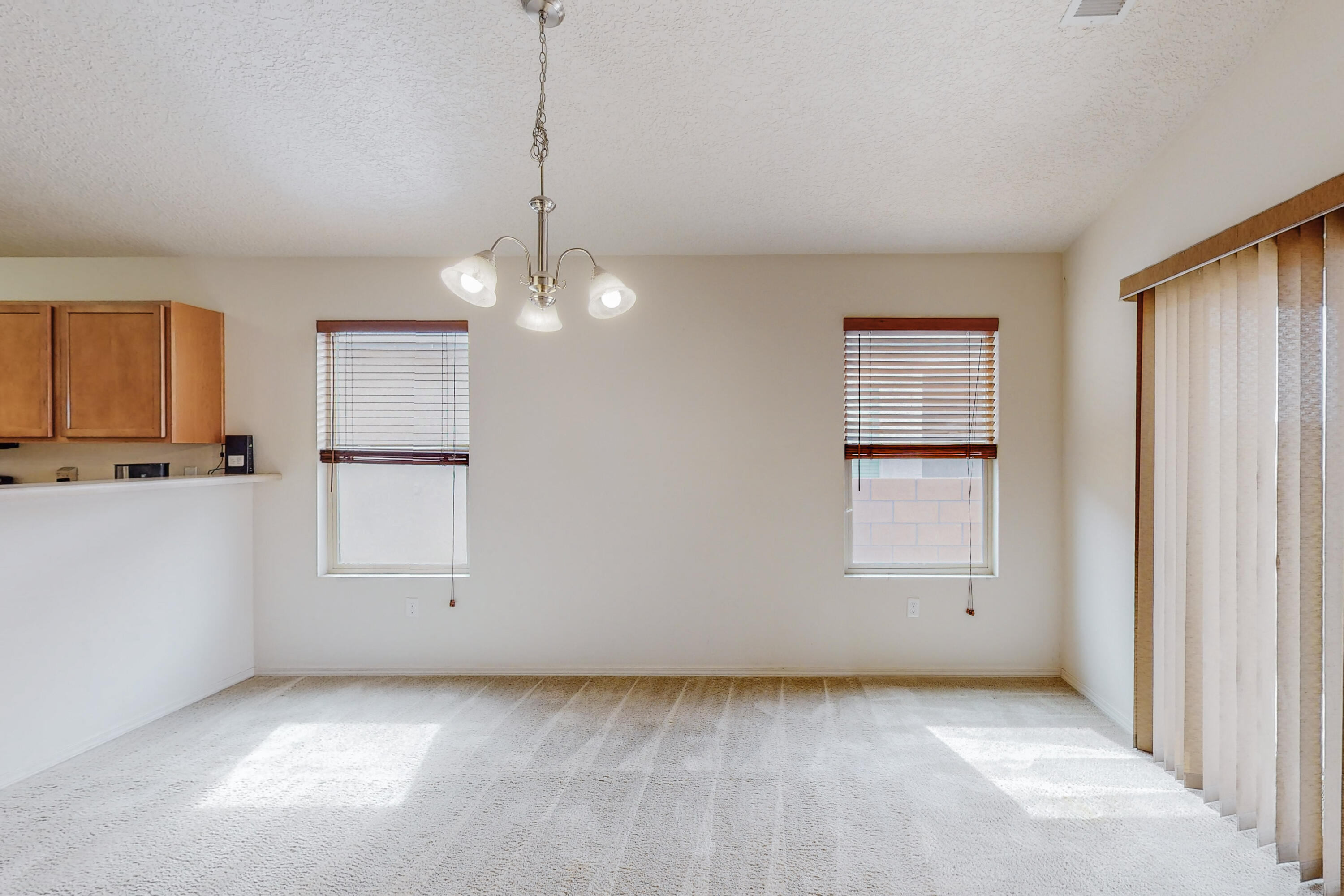 1147 DESERT SUNFLOWER Drive NE