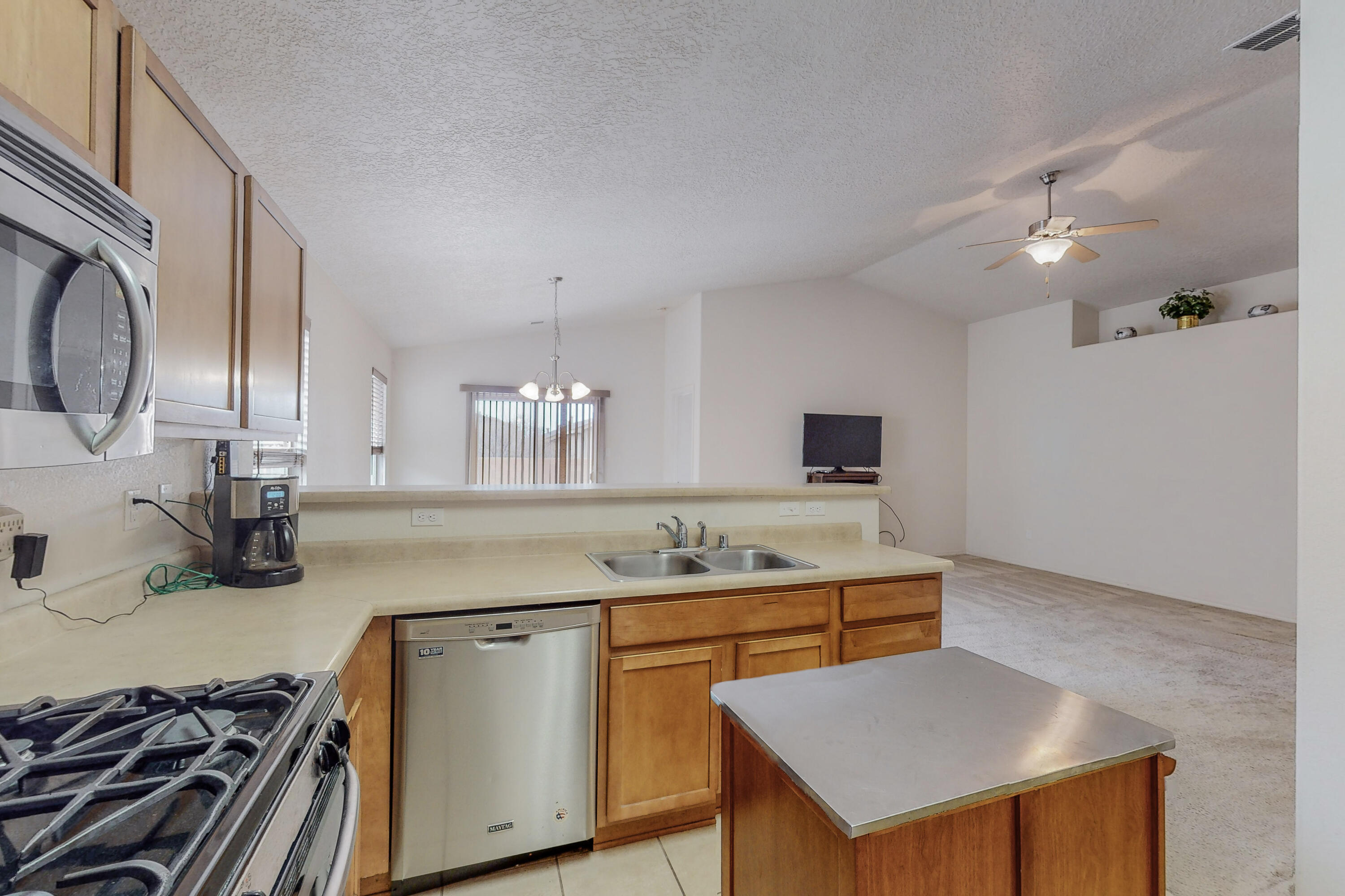 1147 DESERT SUNFLOWER Drive NE