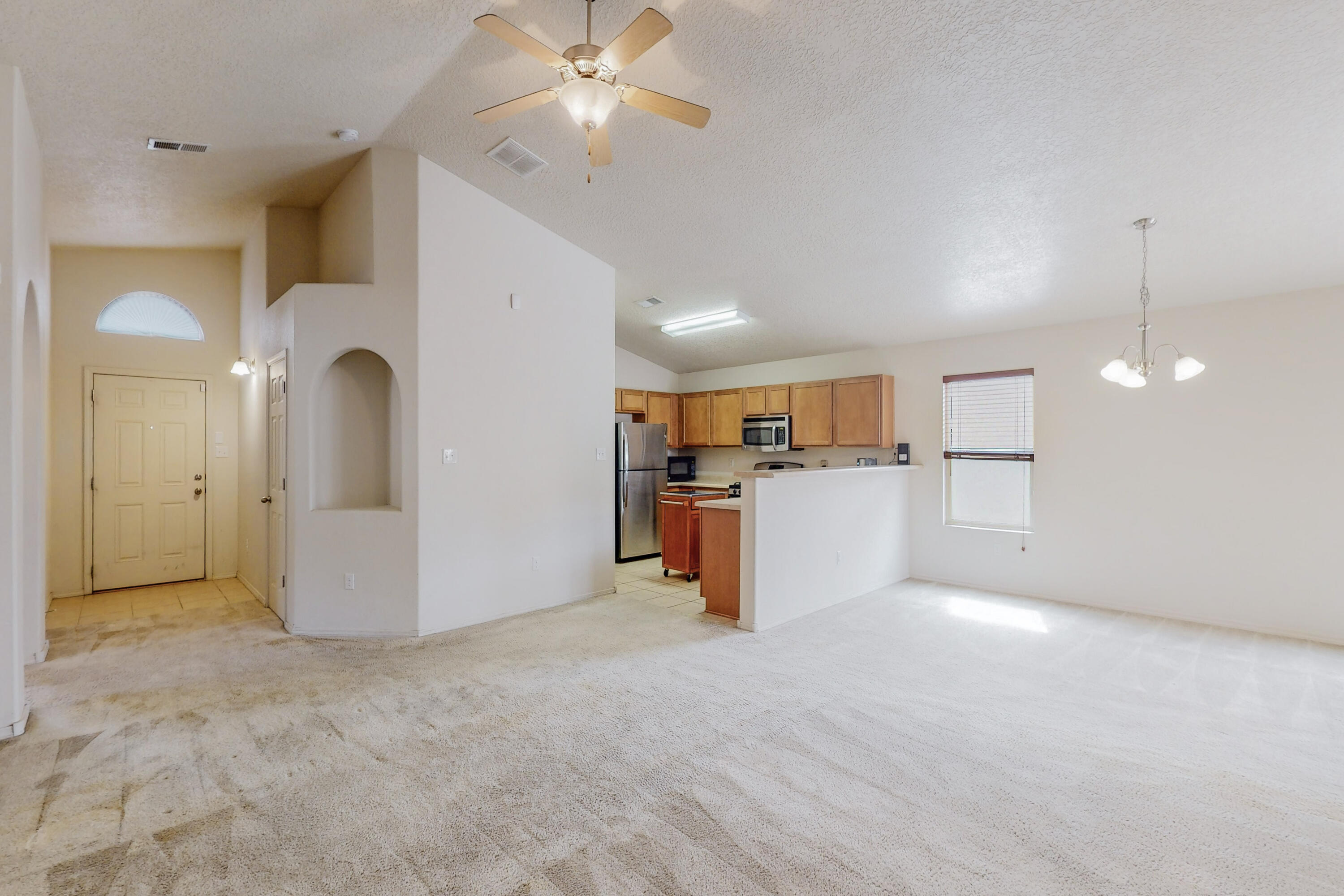 1147 DESERT SUNFLOWER Drive NE