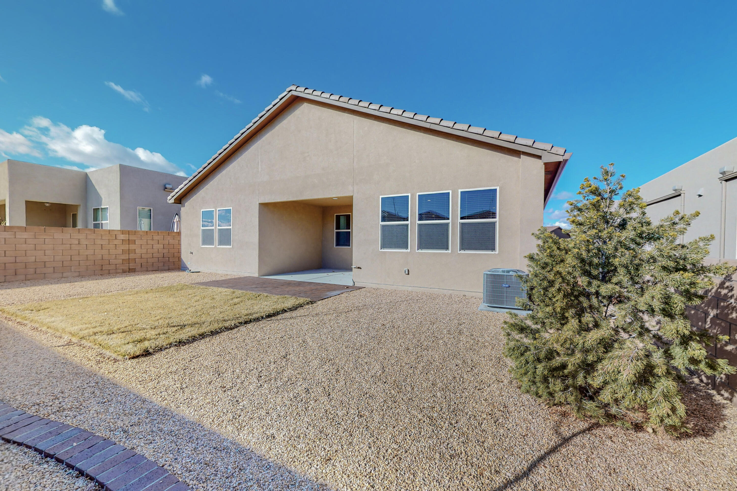 8804 Camino Del Venado NW