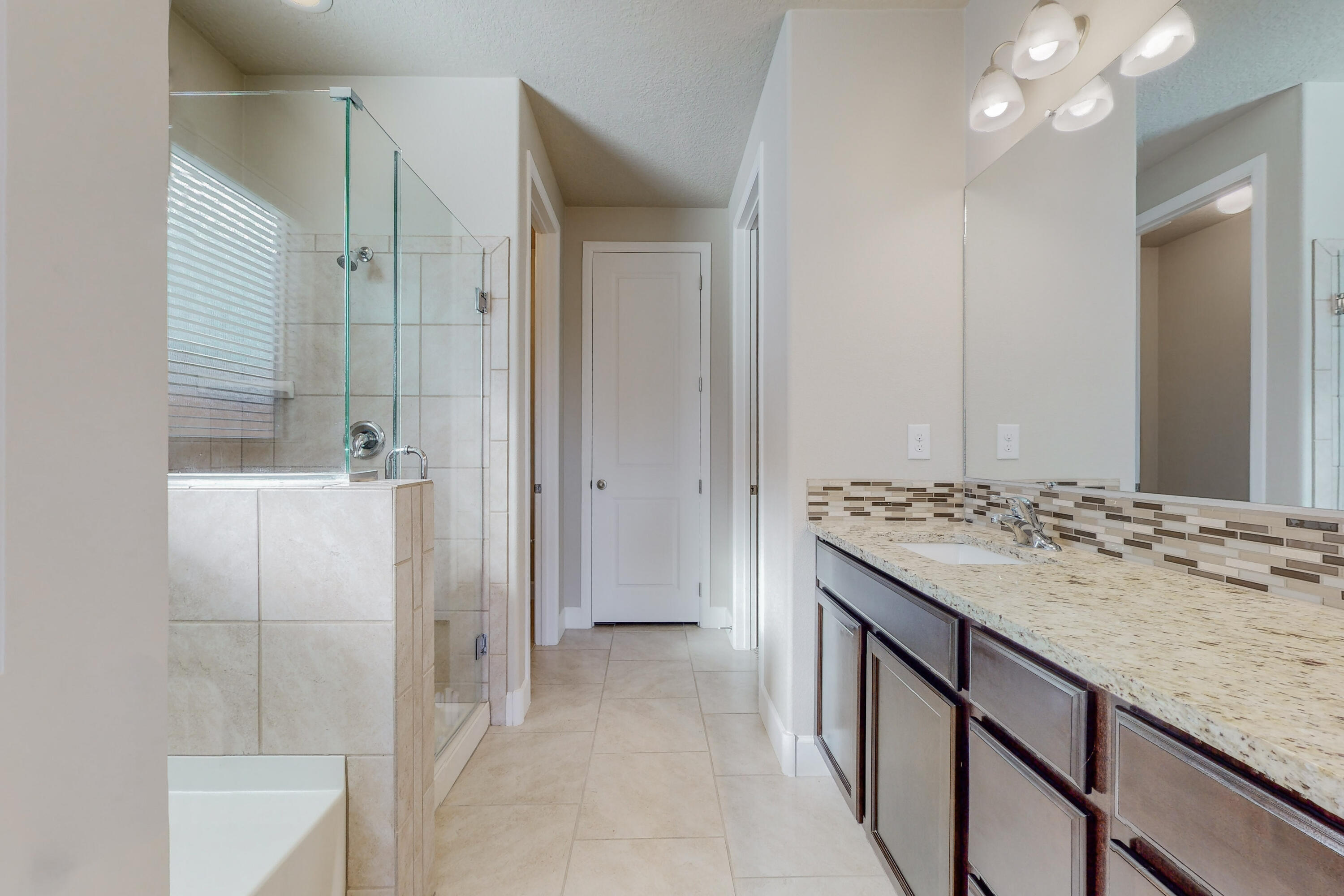 8804 Camino Del Venado NW