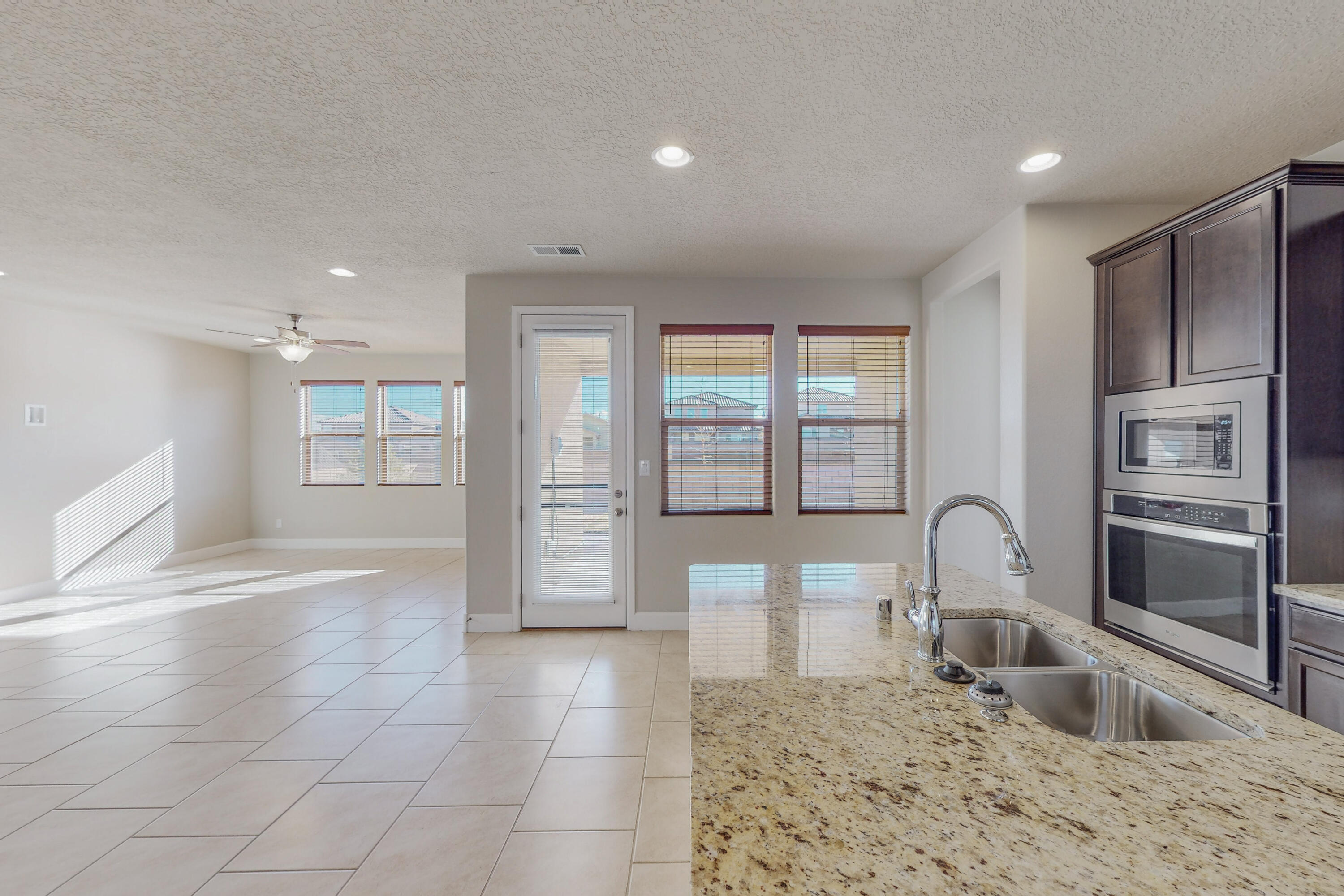 8804 Camino Del Venado NW