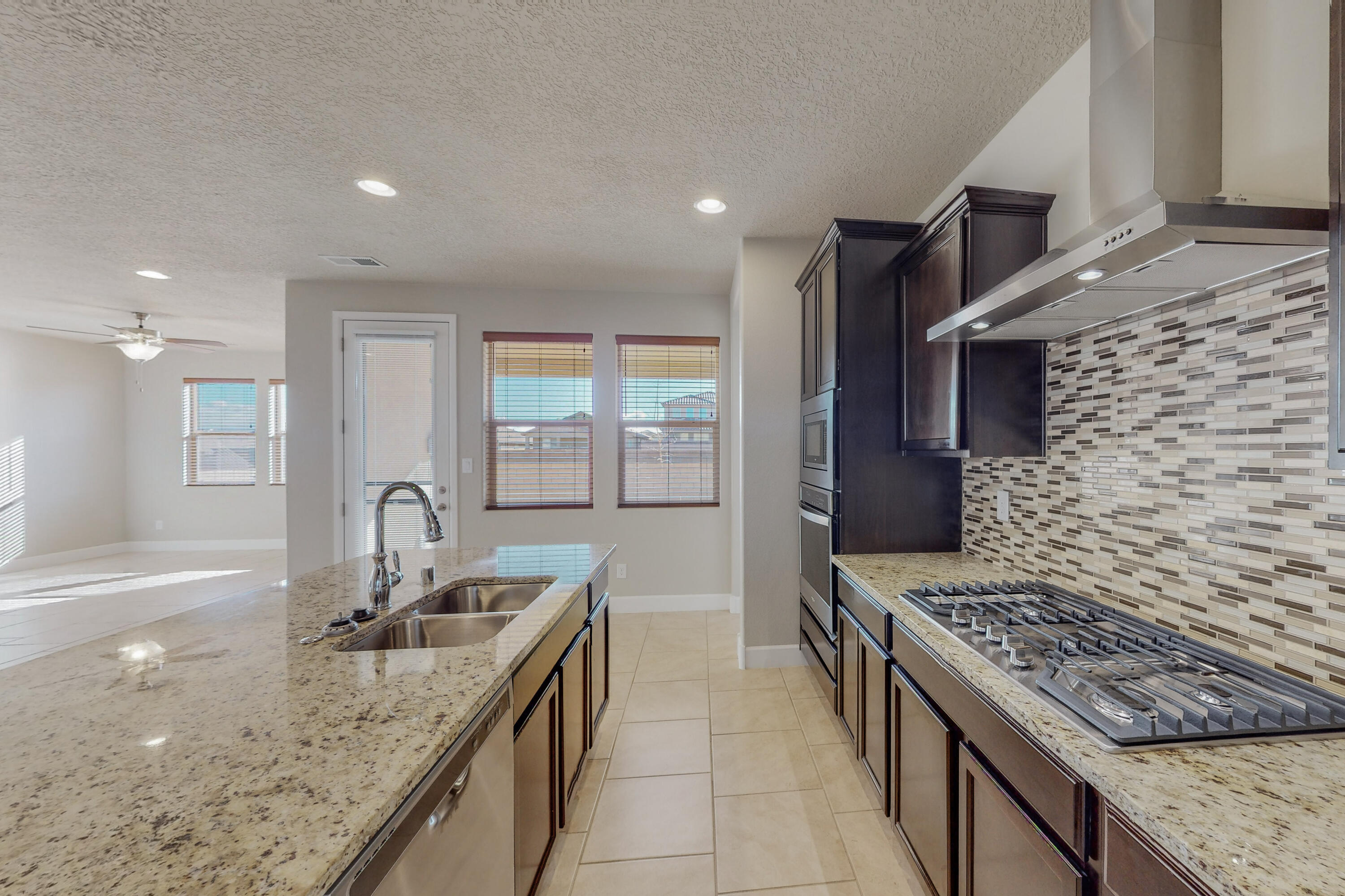 8804 Camino Del Venado NW