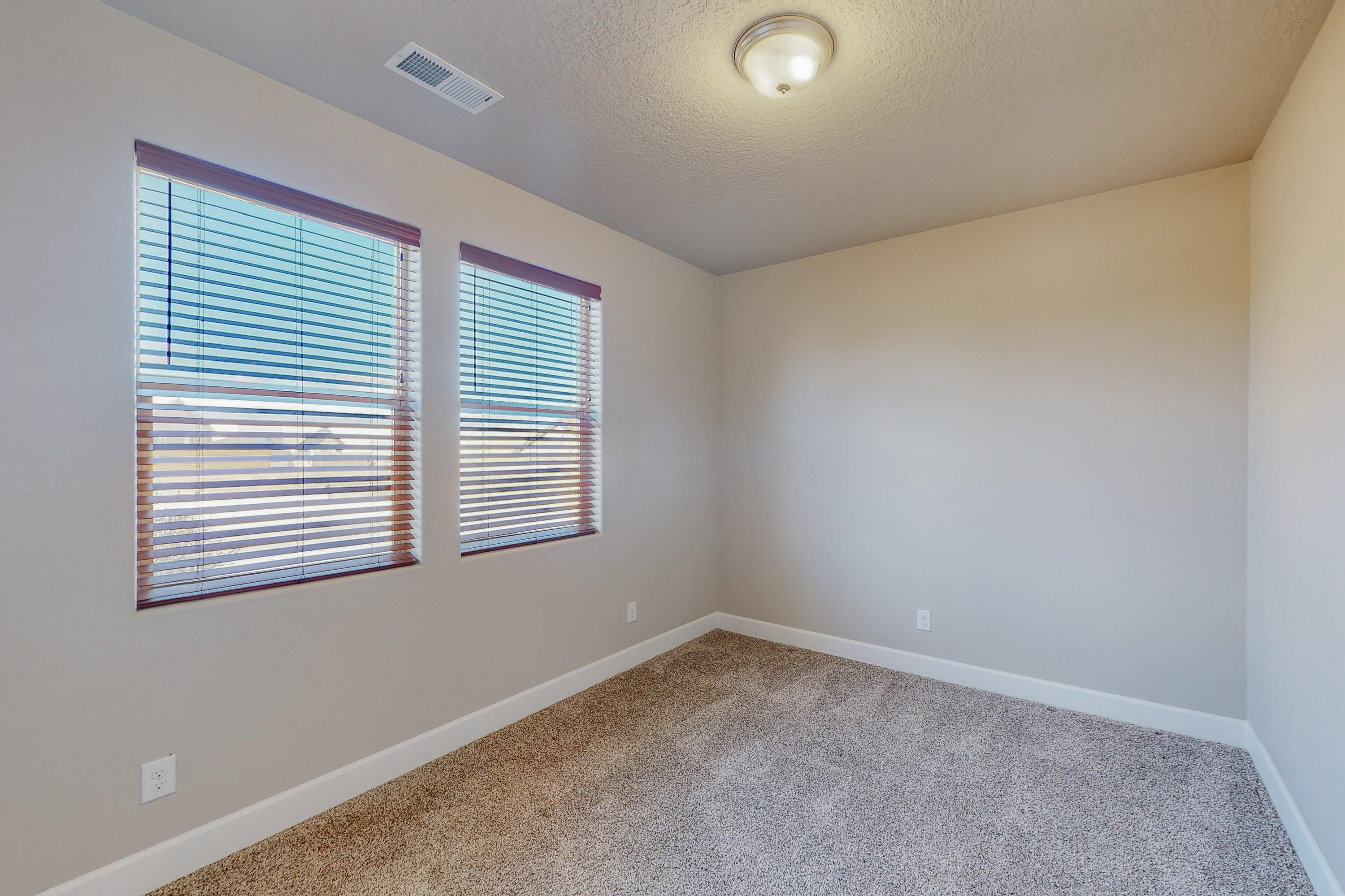 8804 Camino Del Venado NW