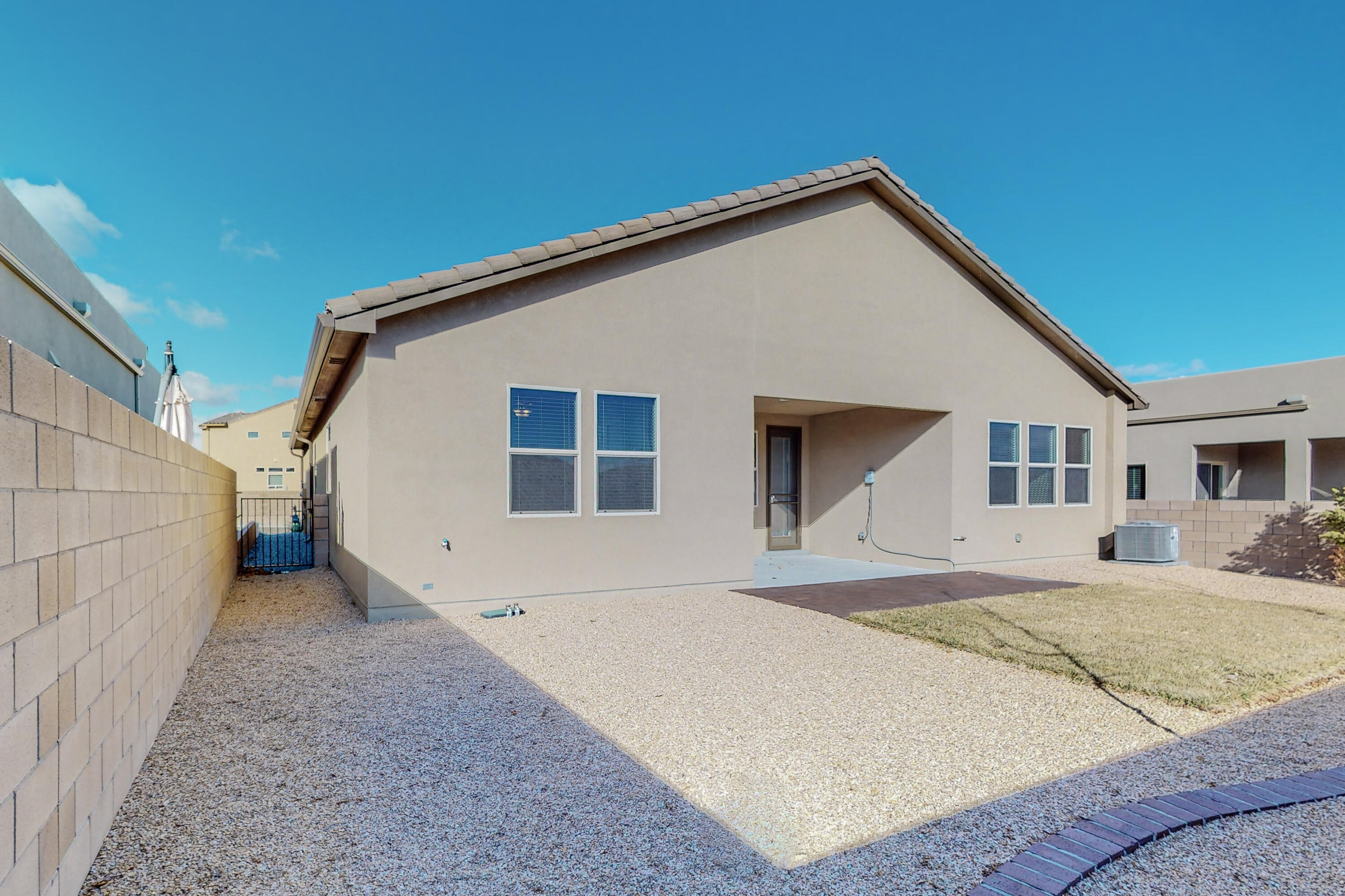 8804 Camino Del Venado NW