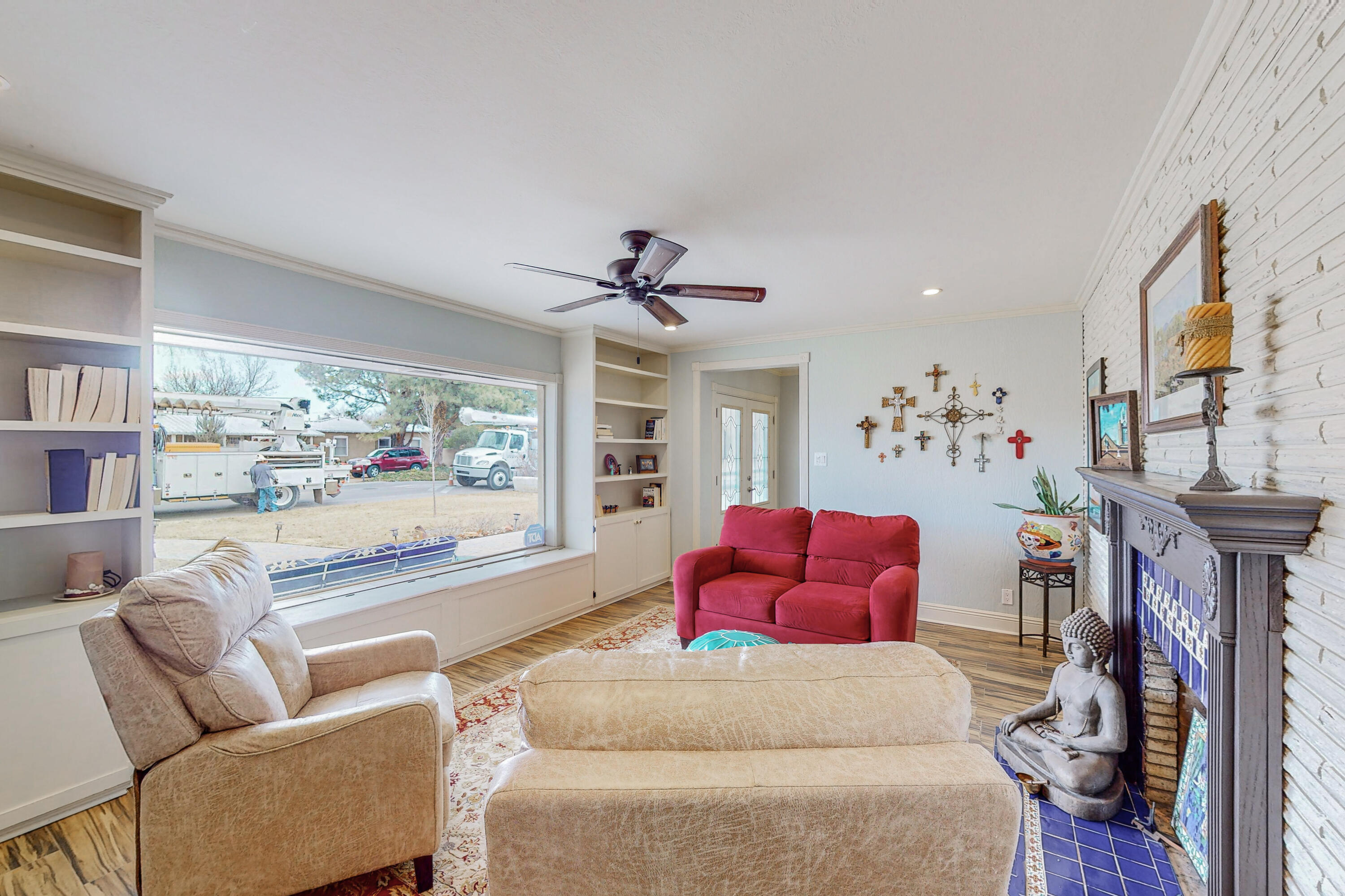 624 SOLAR Road NW