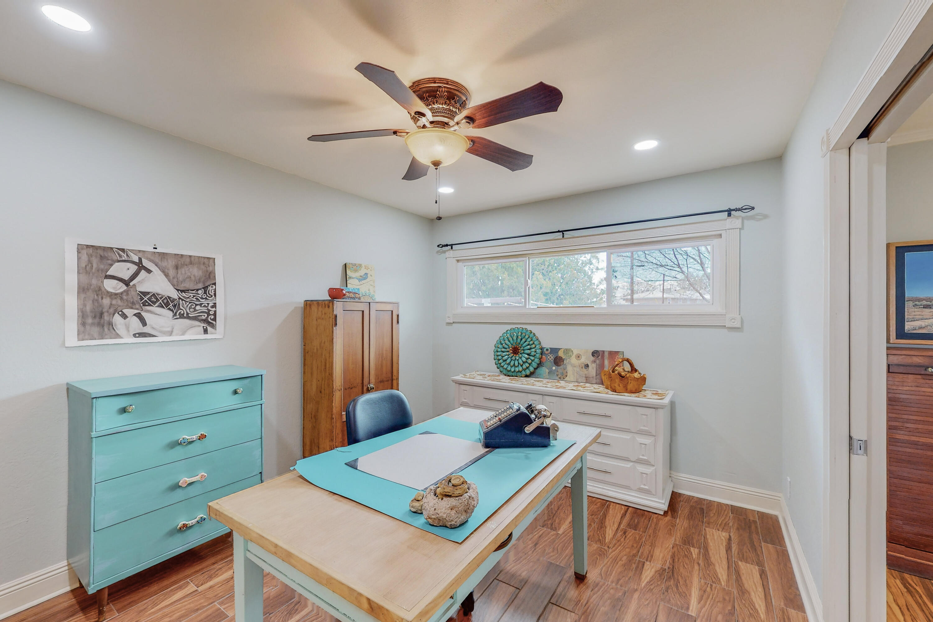 624 SOLAR Road NW