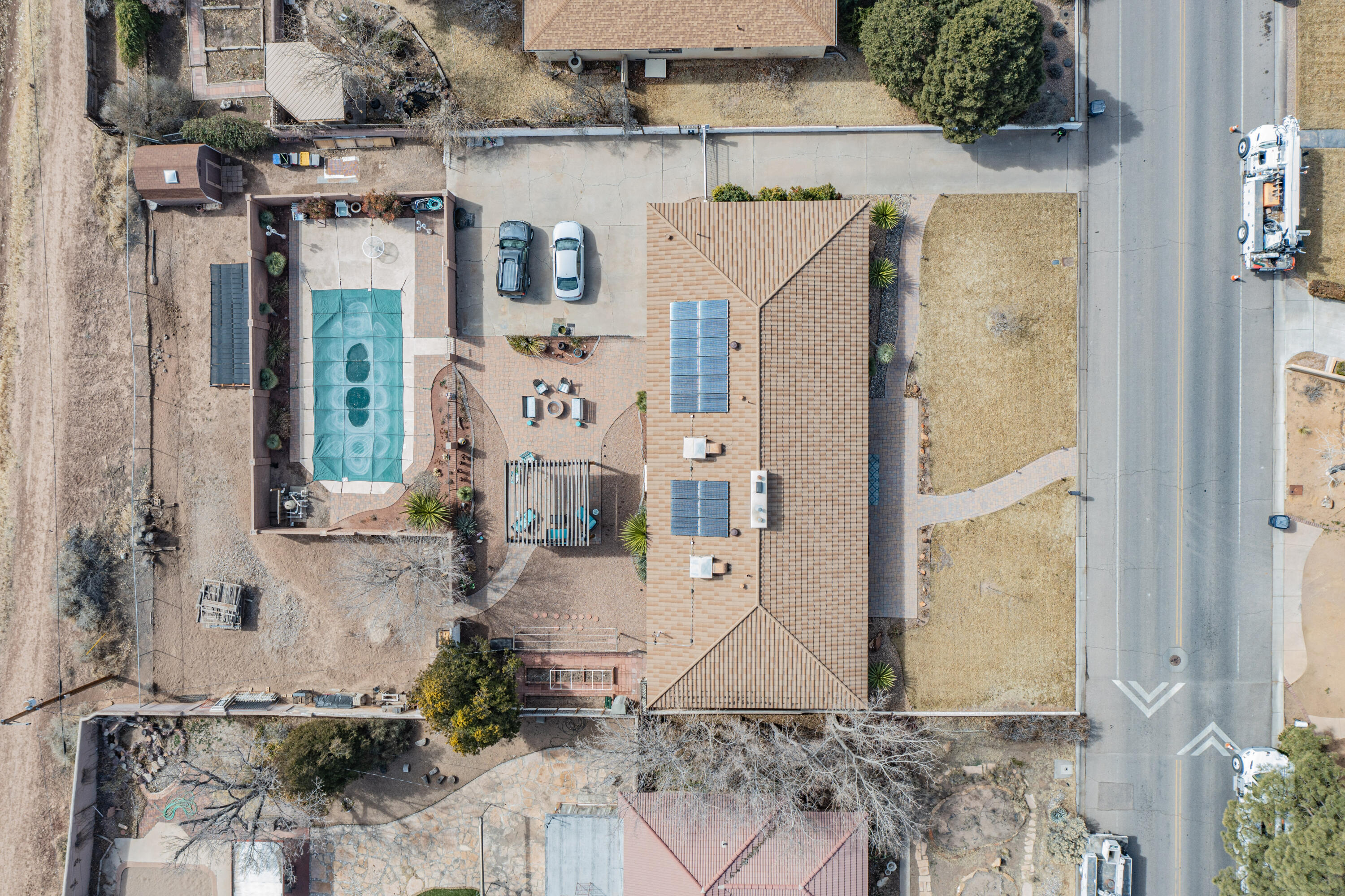 624 SOLAR Road NW