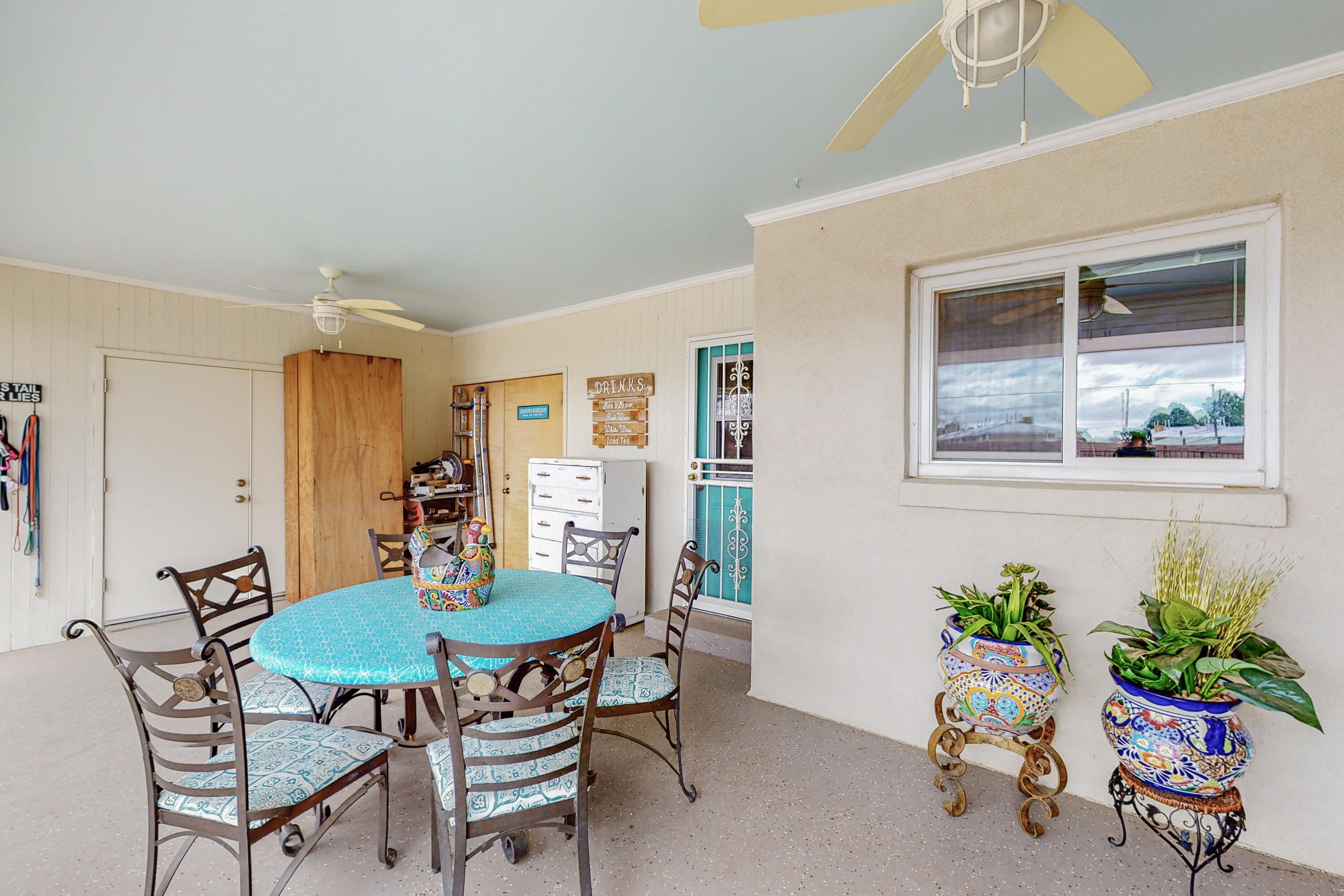624 SOLAR Road NW