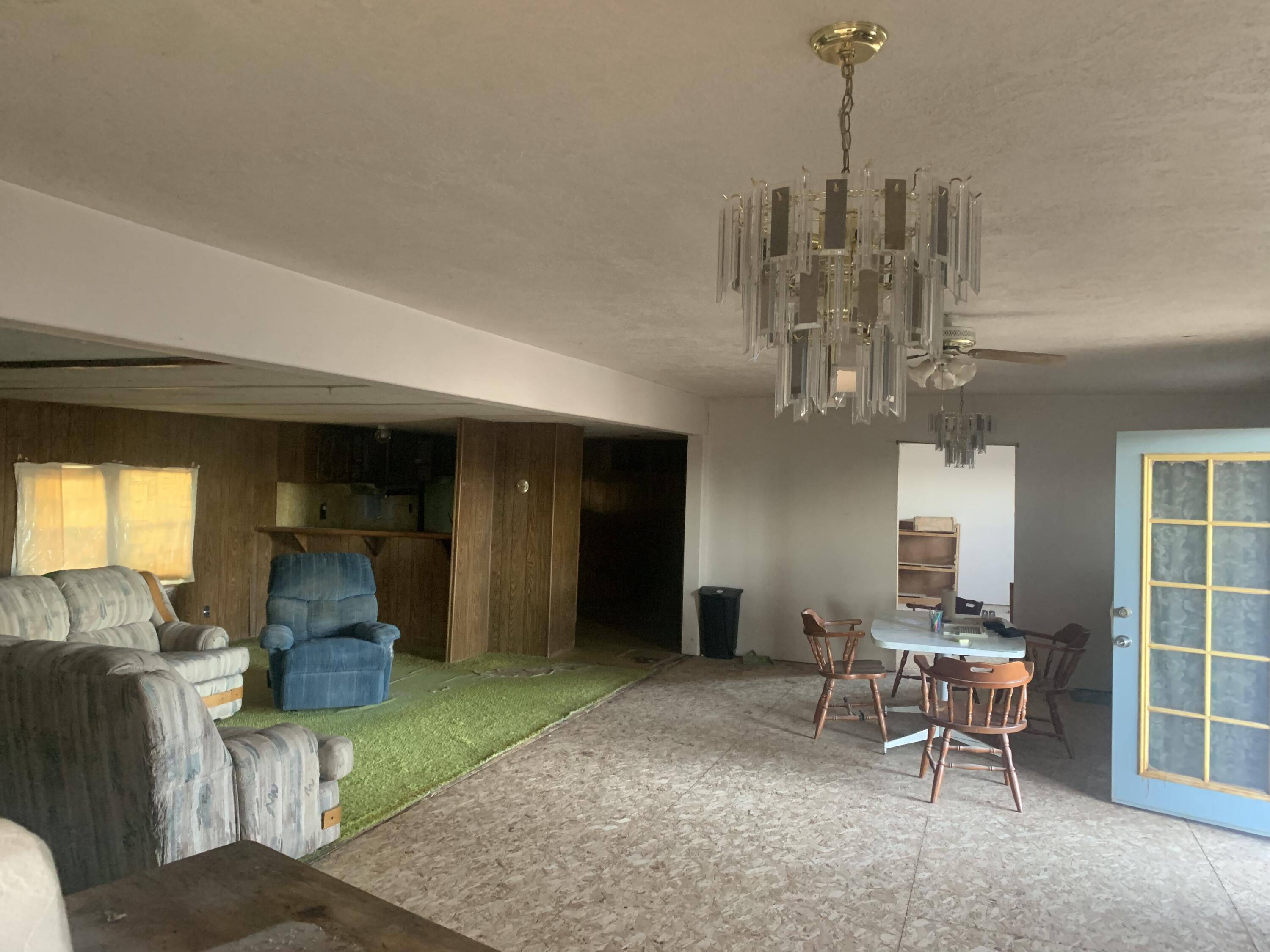 7 Ladis Road