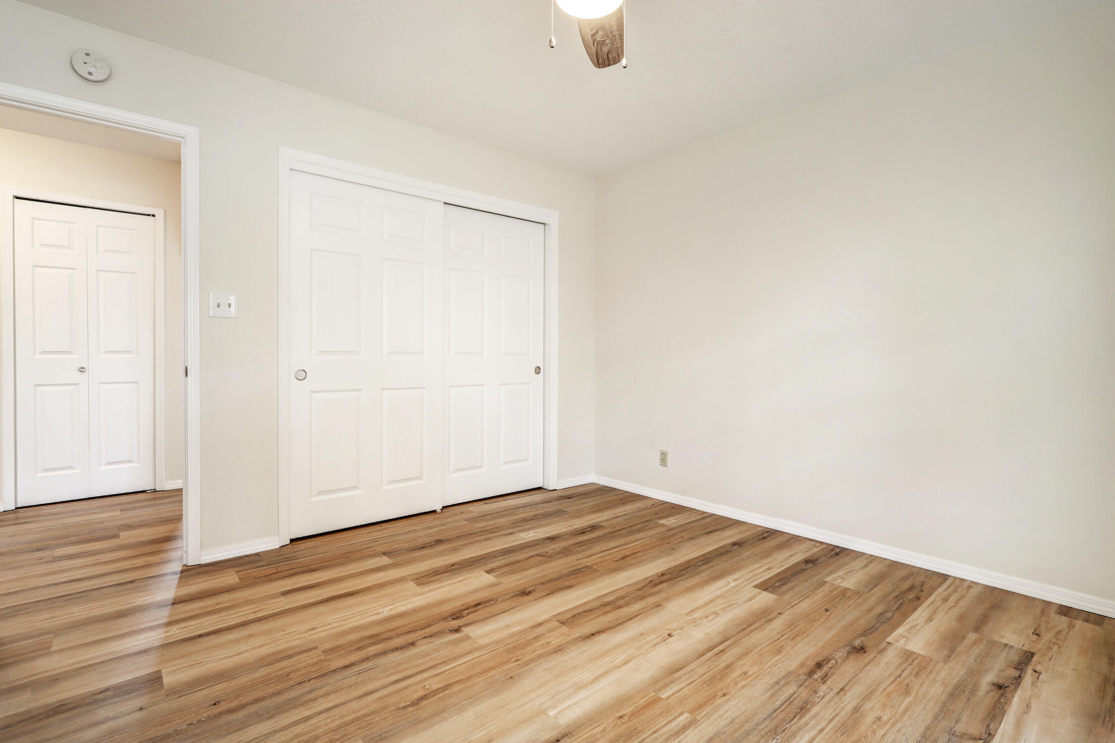 1937 CLEARWATER Loop NE