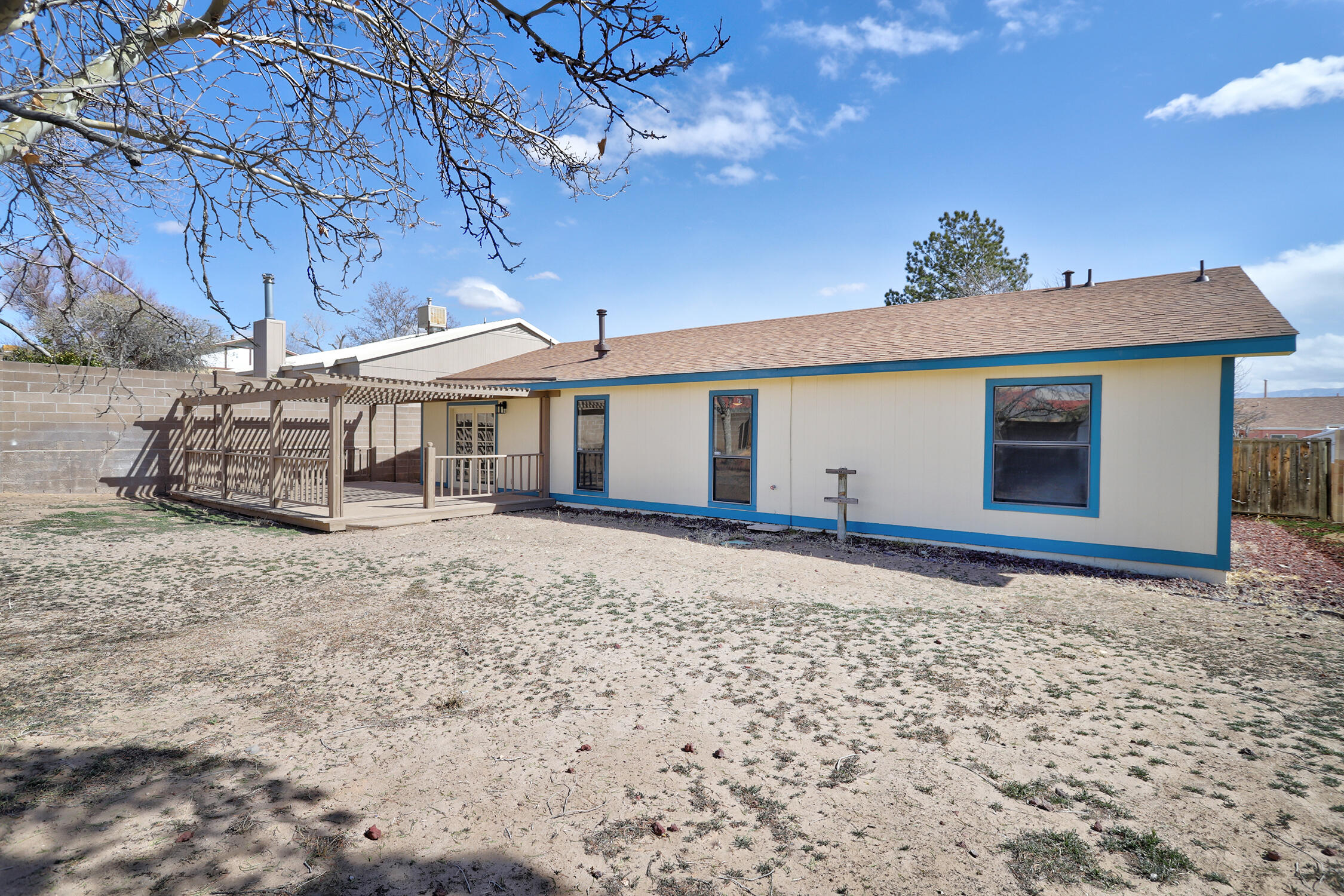 1937 CLEARWATER Loop NE