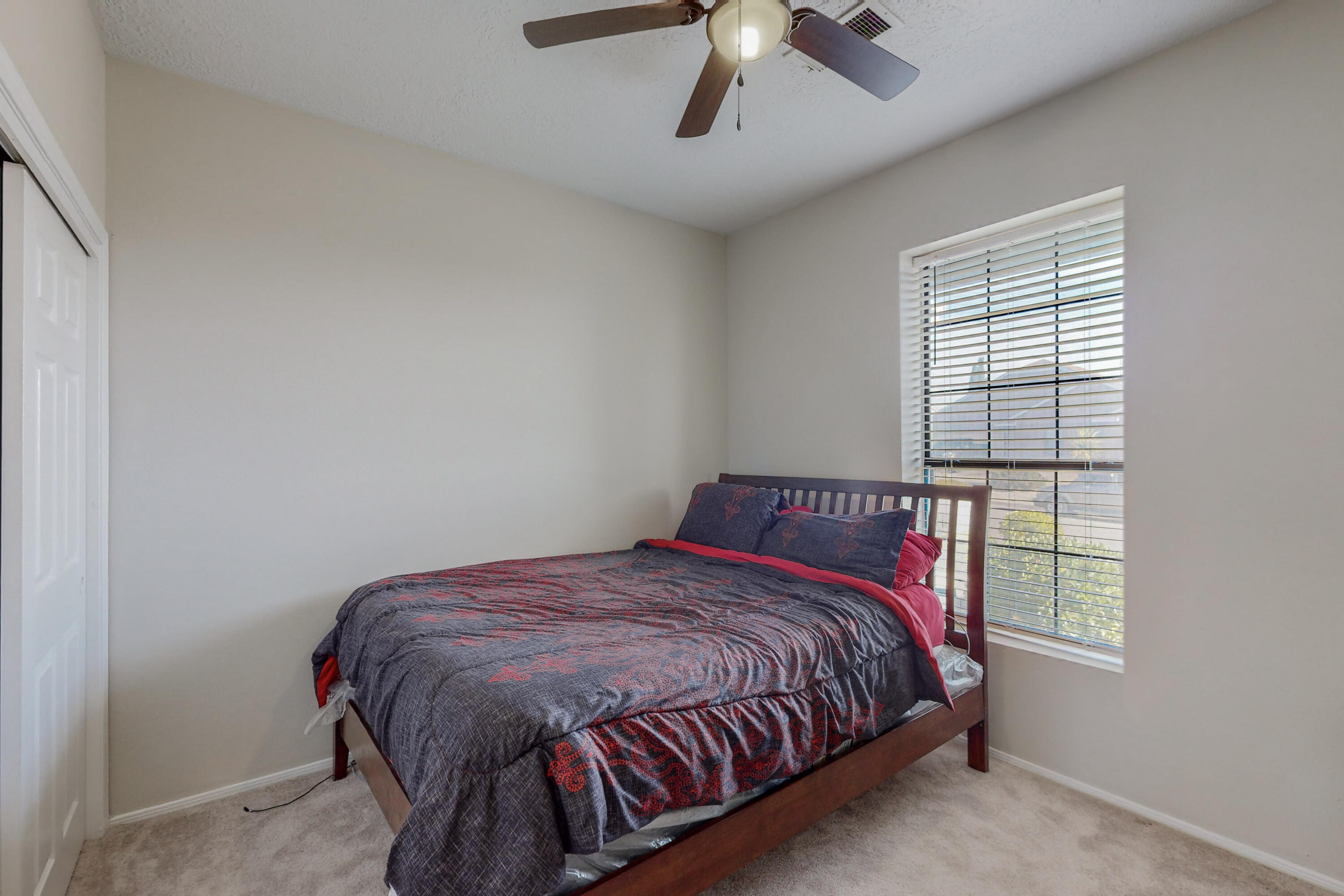 4628 Rockaway Loop NE