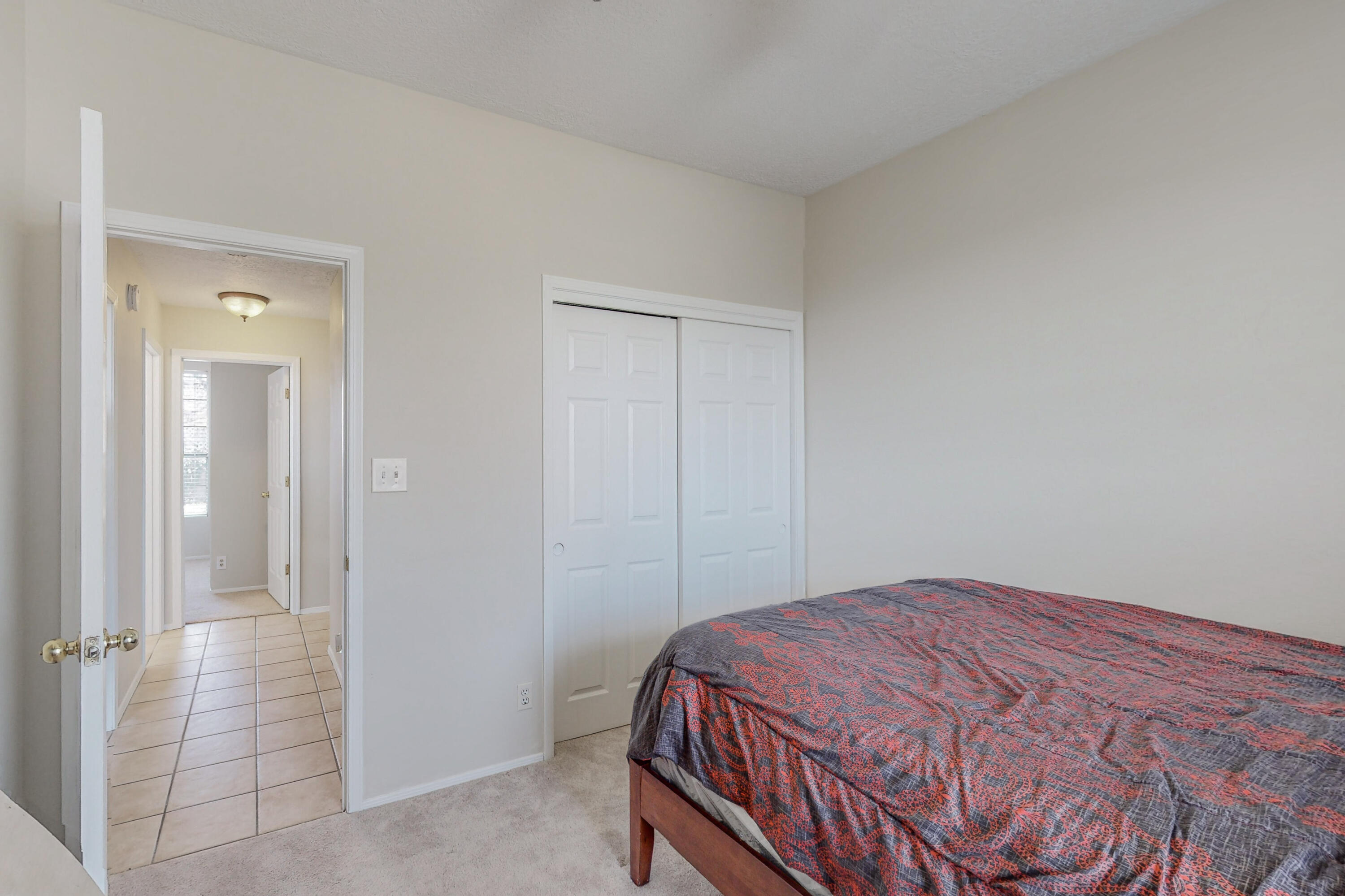 4628 Rockaway Loop NE