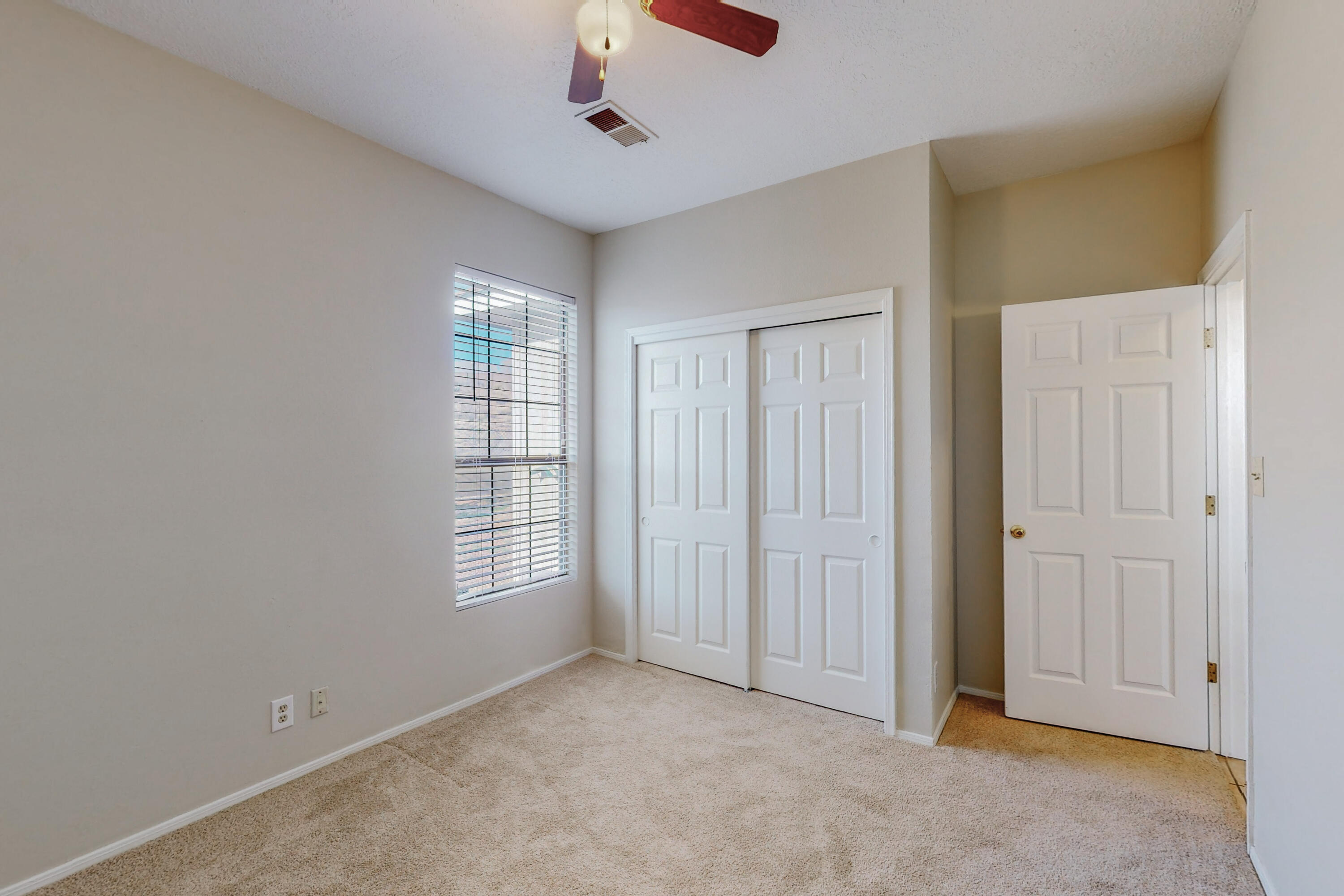 4628 Rockaway Loop NE